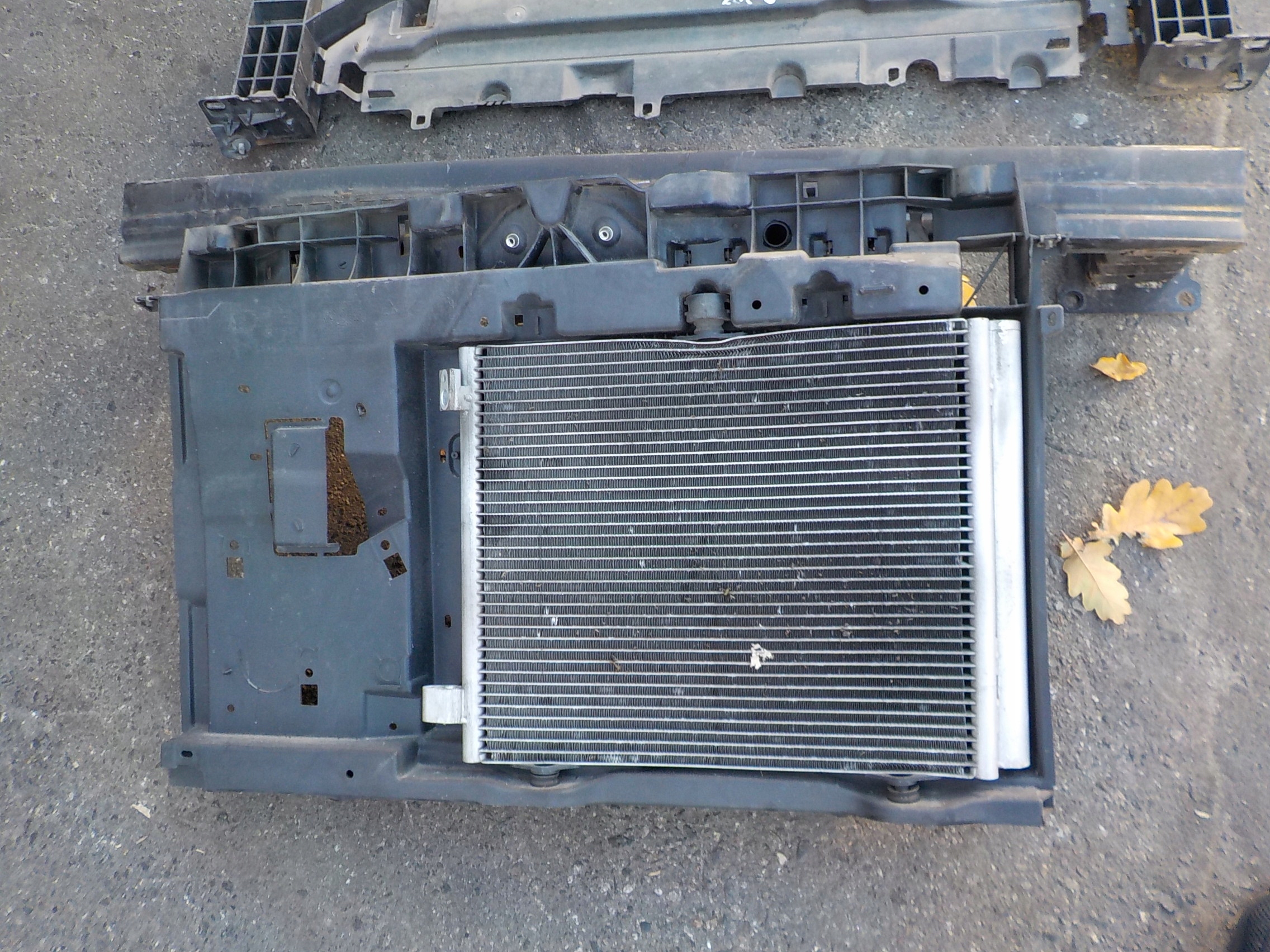 bar, wall front radiator komplet peugeot 207 1,4 hdi