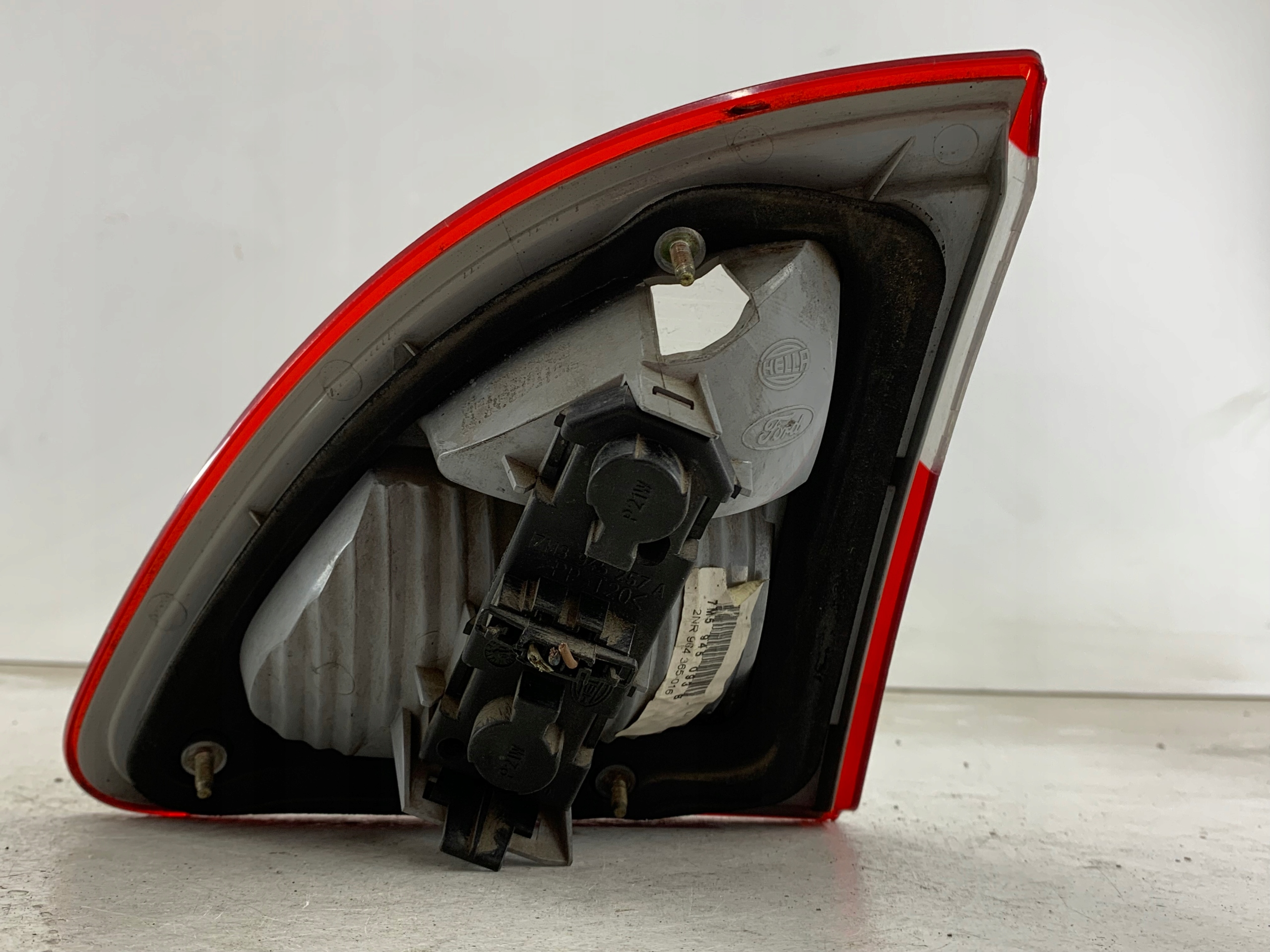 VW SHARAN and LIFT light left rear part trunk door cap