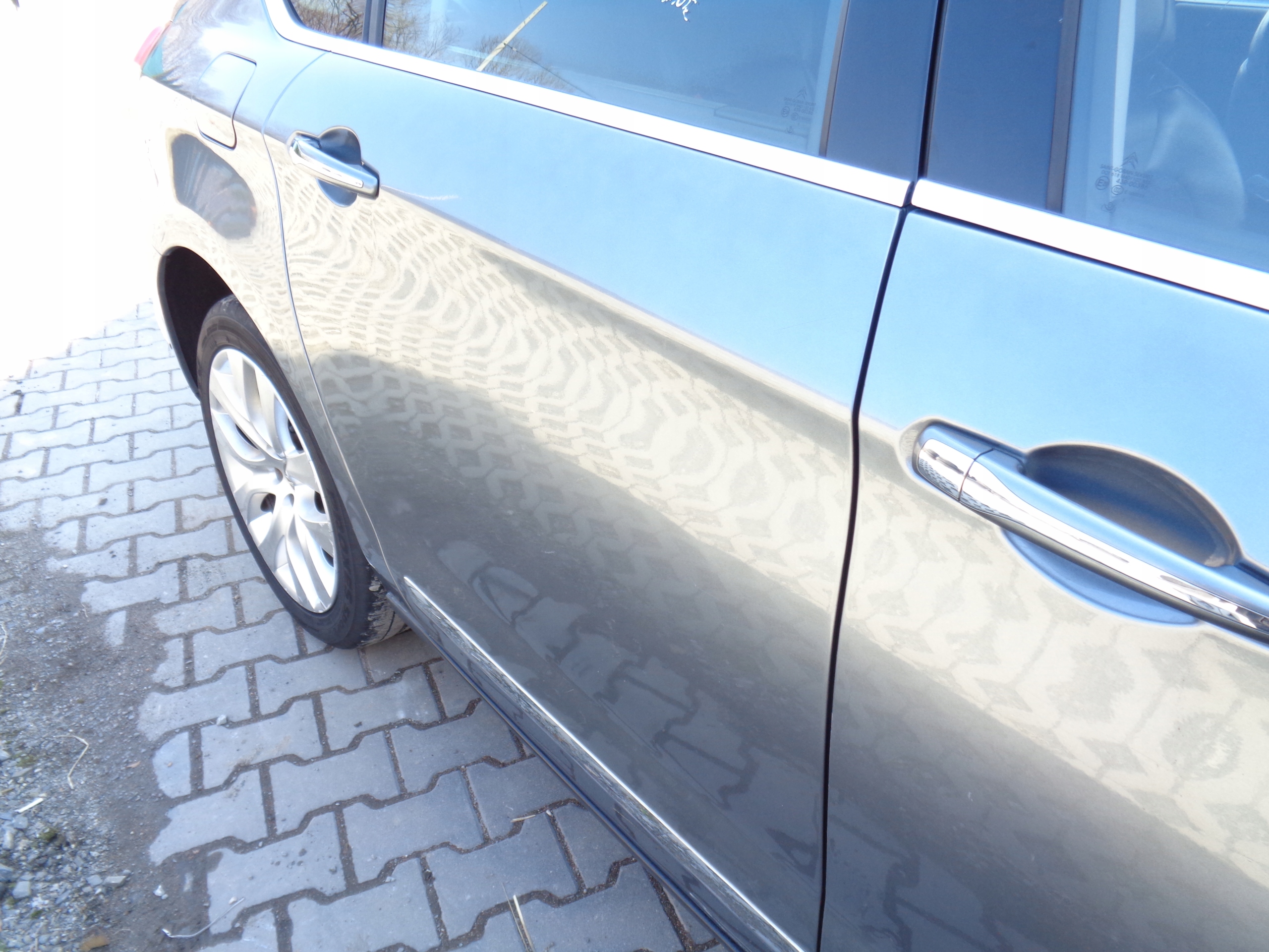 CITROEN C5 III SEDAN DRZWI PRAWE TYŁ 08> Producent części Citroen OE