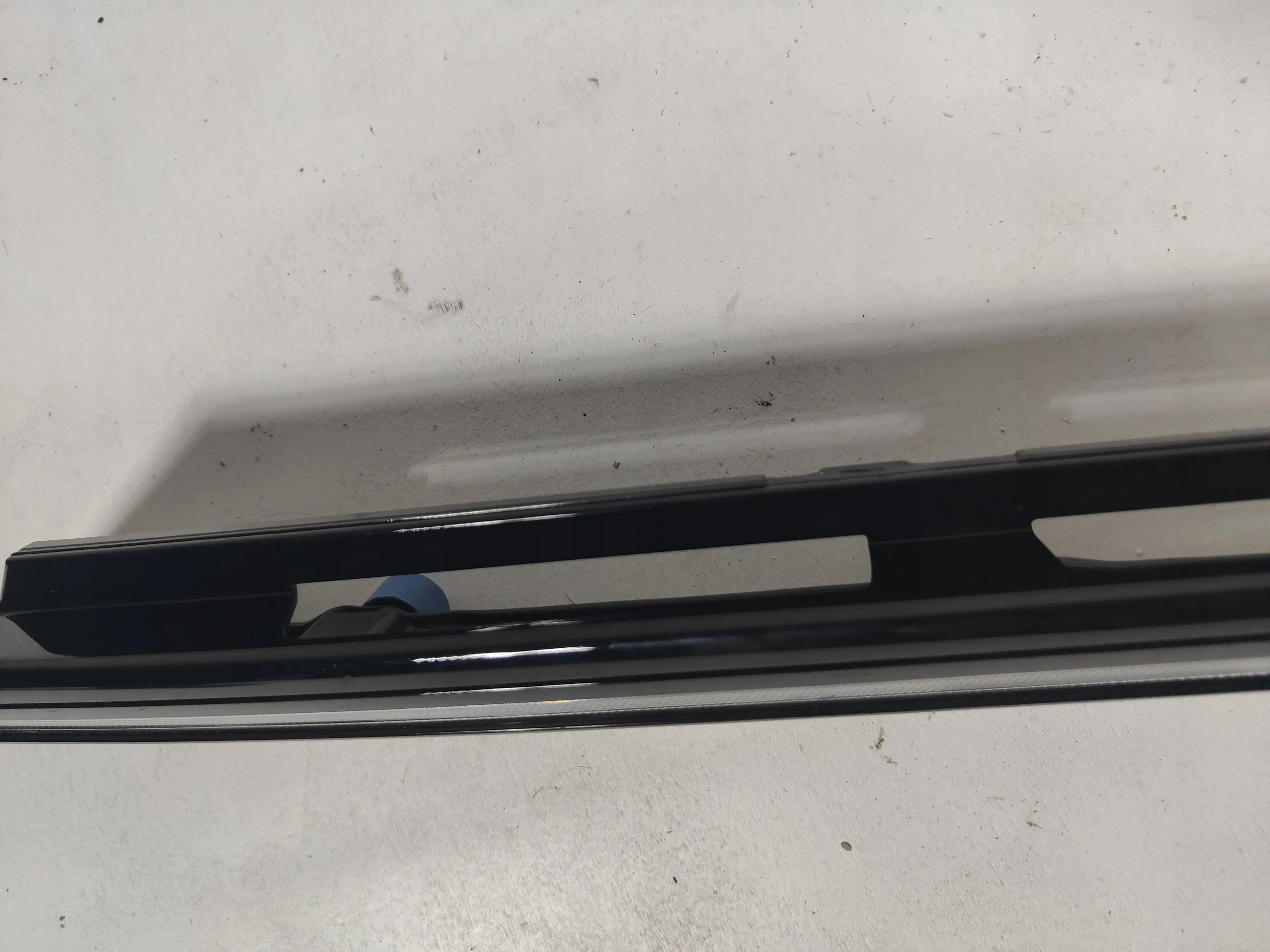vw GOLF VIII левый led решетки решетка