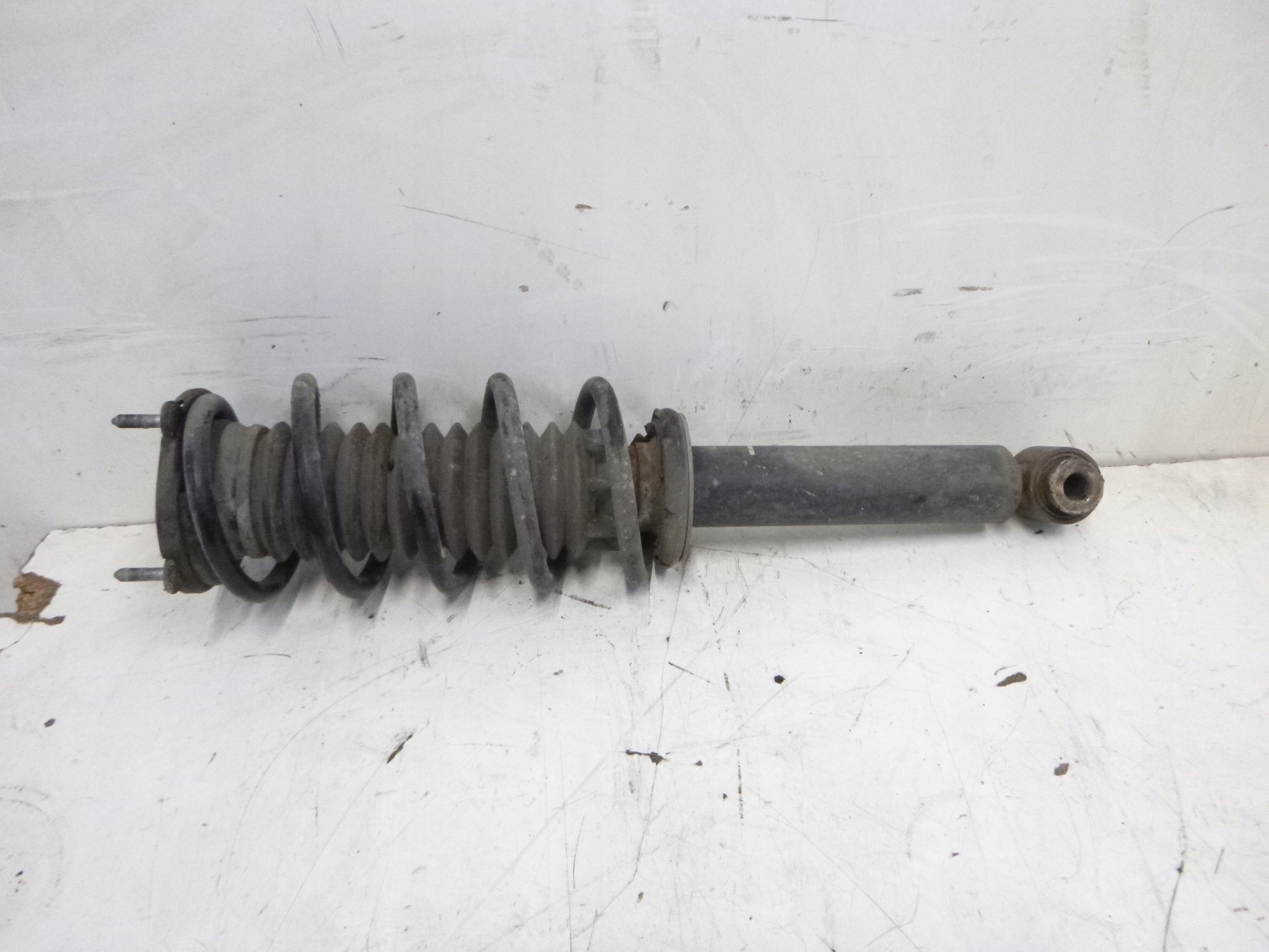 shock absorber front right PEUGEOT 407 2.0 HDI 2006r