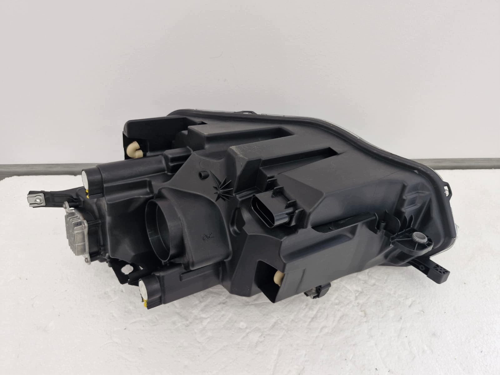light right VW Taigo FULL LED