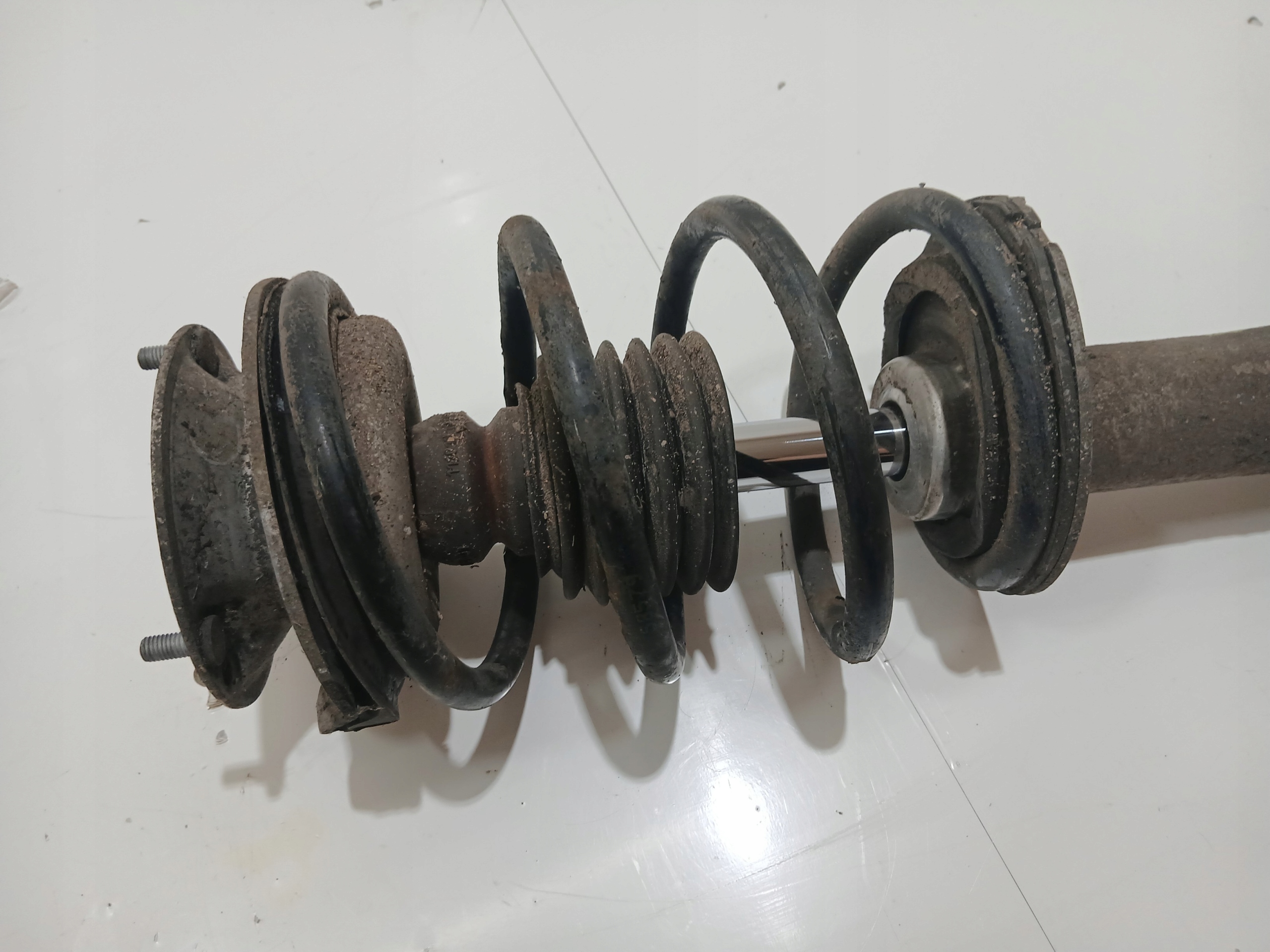 shock absorber right front BMW E60 E61 306D3 OE 7905314 (4642068)