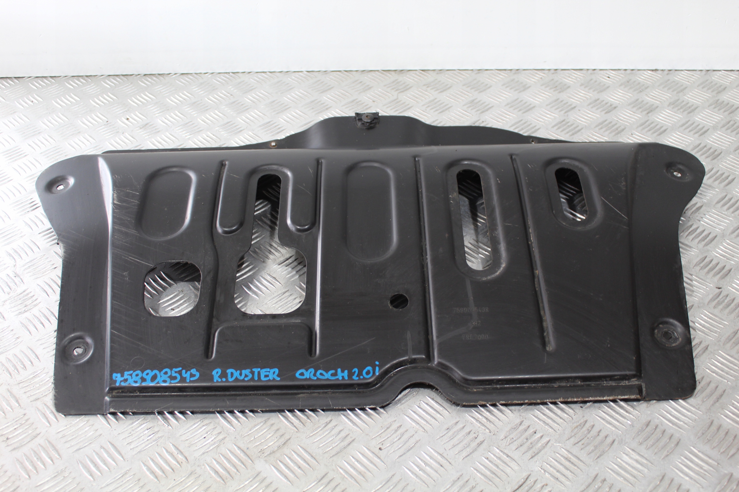 Blende Abdeckung Unterfahrschutz DUSTER OROCH 758908543