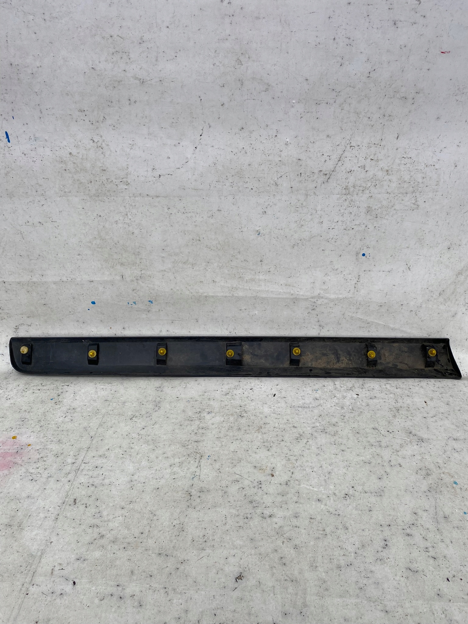 VOLVO XC60 and 08- moulding door right front front 31294844