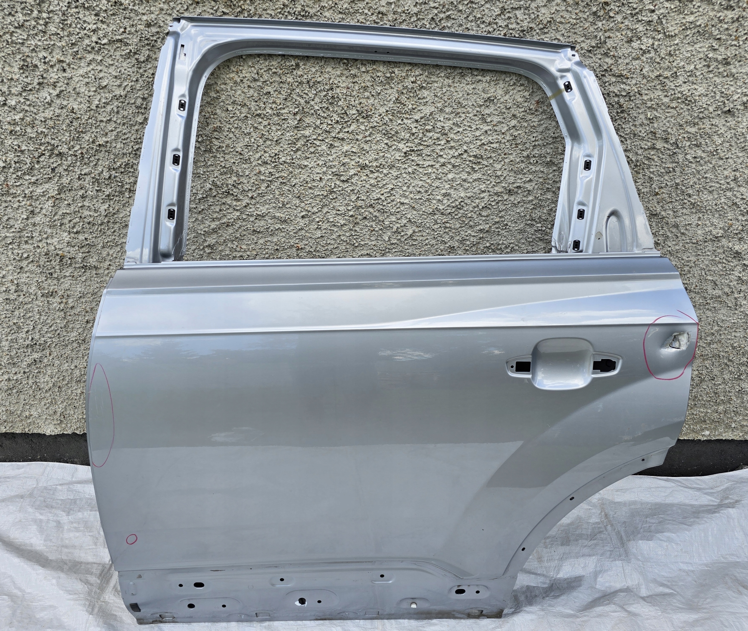 AUDI Q7m0 ДВЕРІ ЛІВИЙ ЗАД.