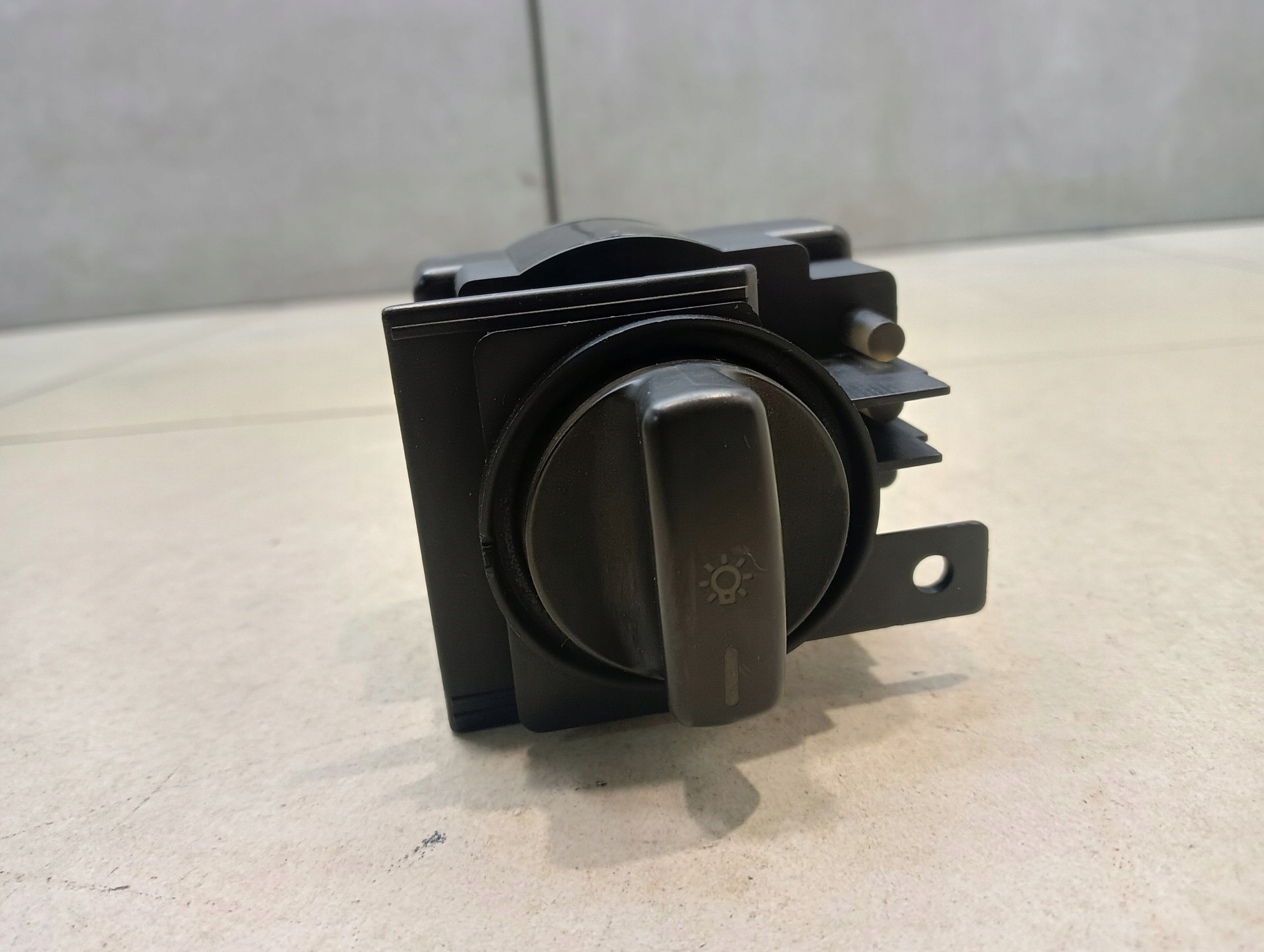 interruttore luci MERCEDES W169 2.0 1695452804