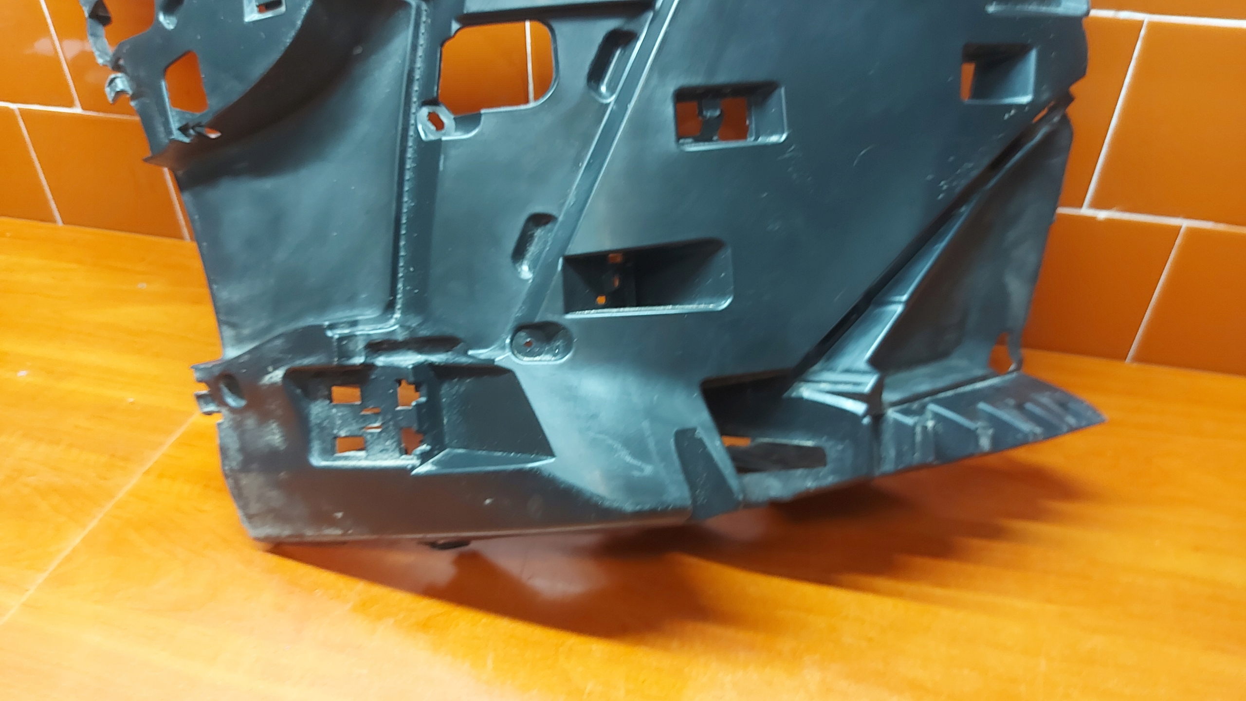 bumper bracket right front front BMW 1 F70 24