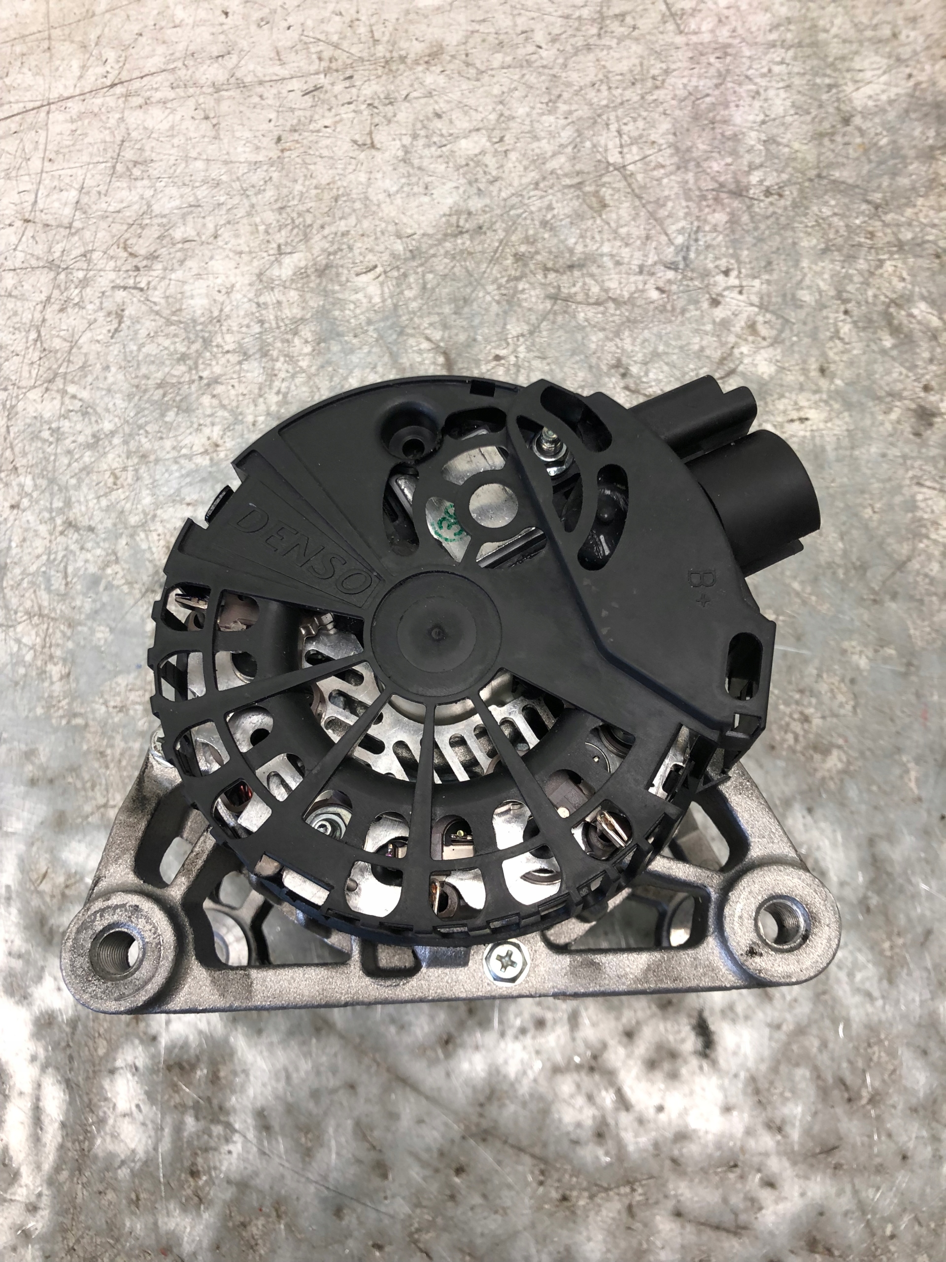 ALTERNATOR DENSO CITROEN PEUGEOT 102211-8410
