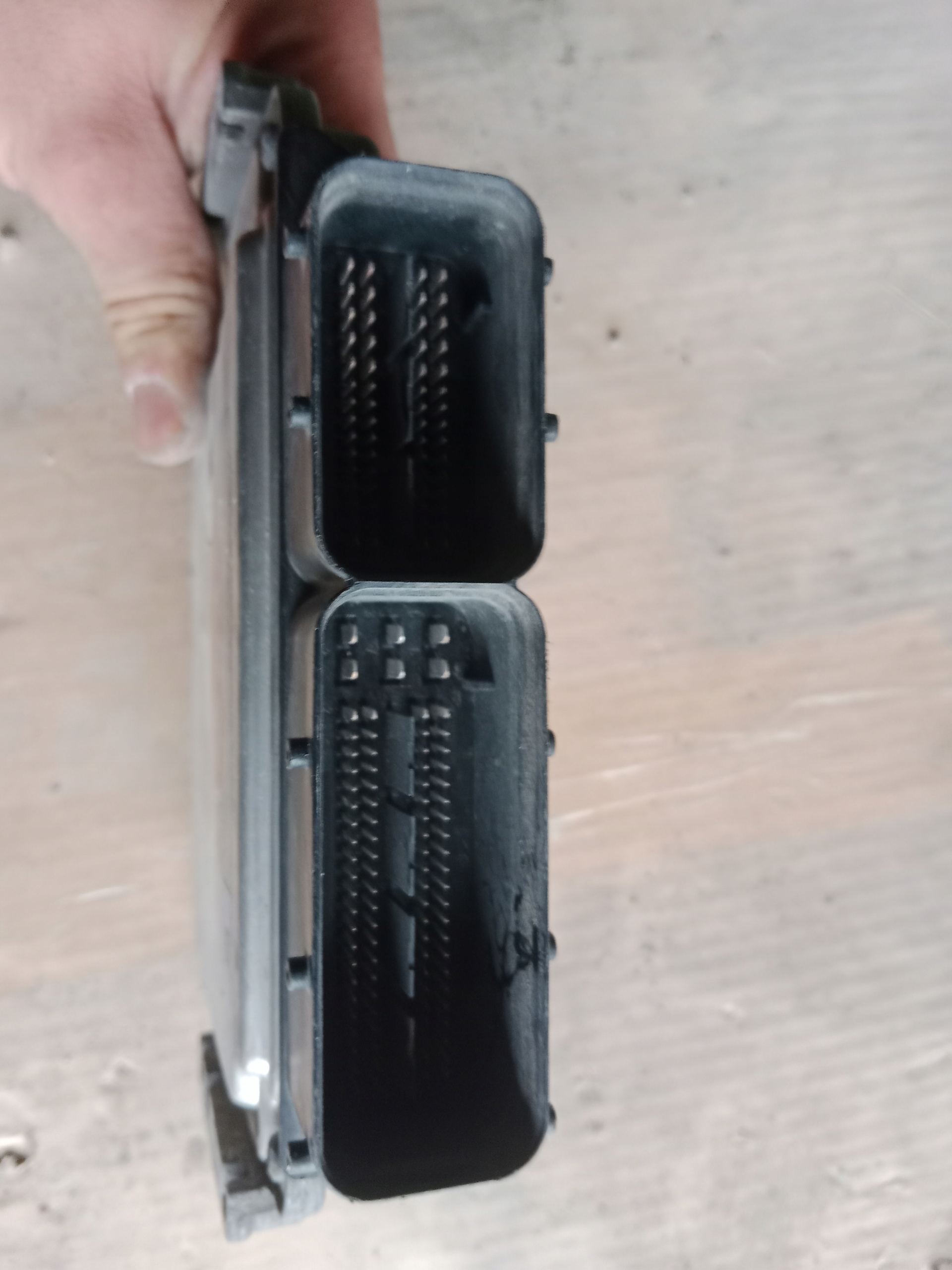 computer control unit of the engine Alfa romeo 0281013417