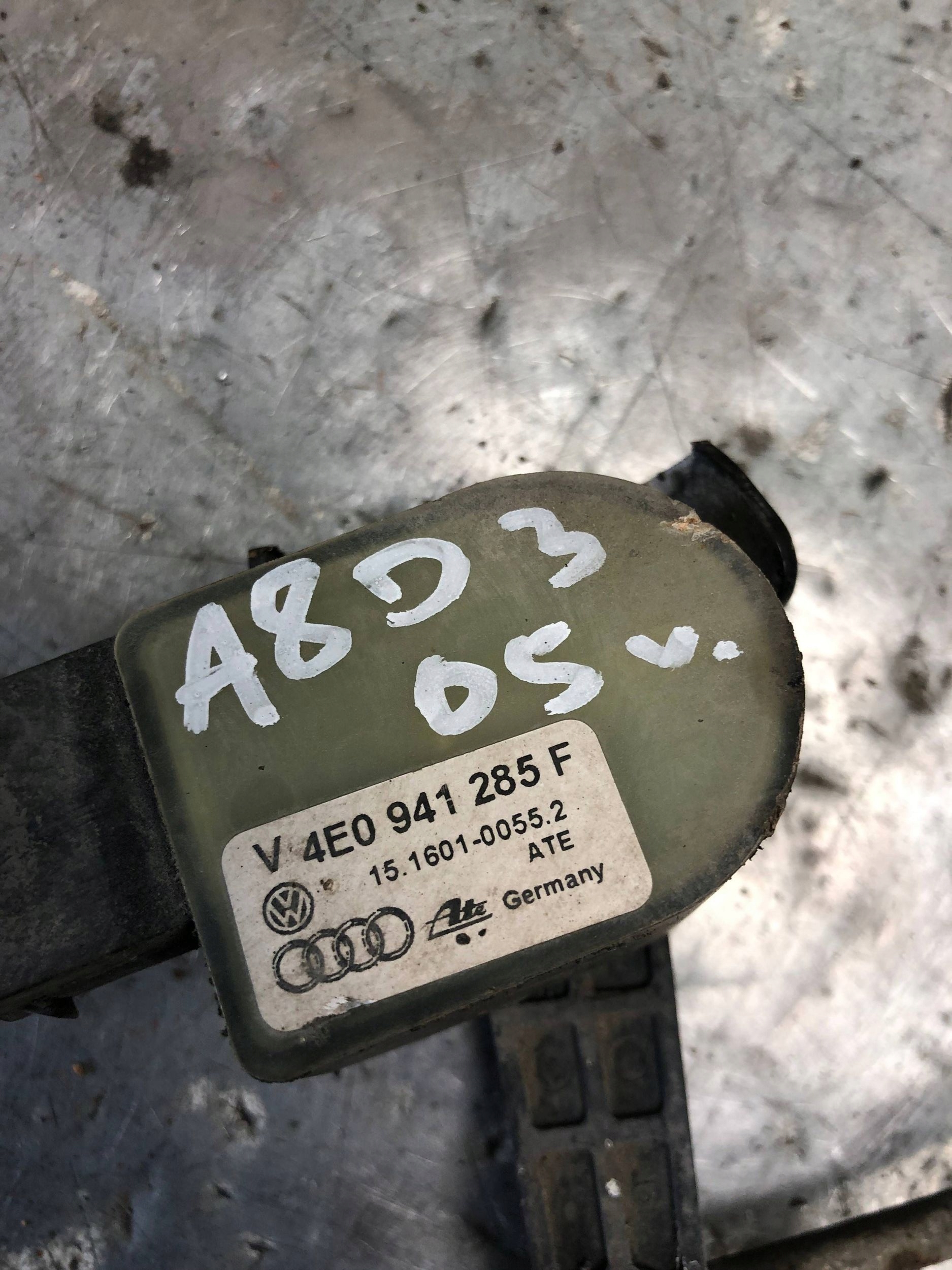 Sensor POZIOMOWANIA Leuchten AUDI A8 D3 4E0941285F