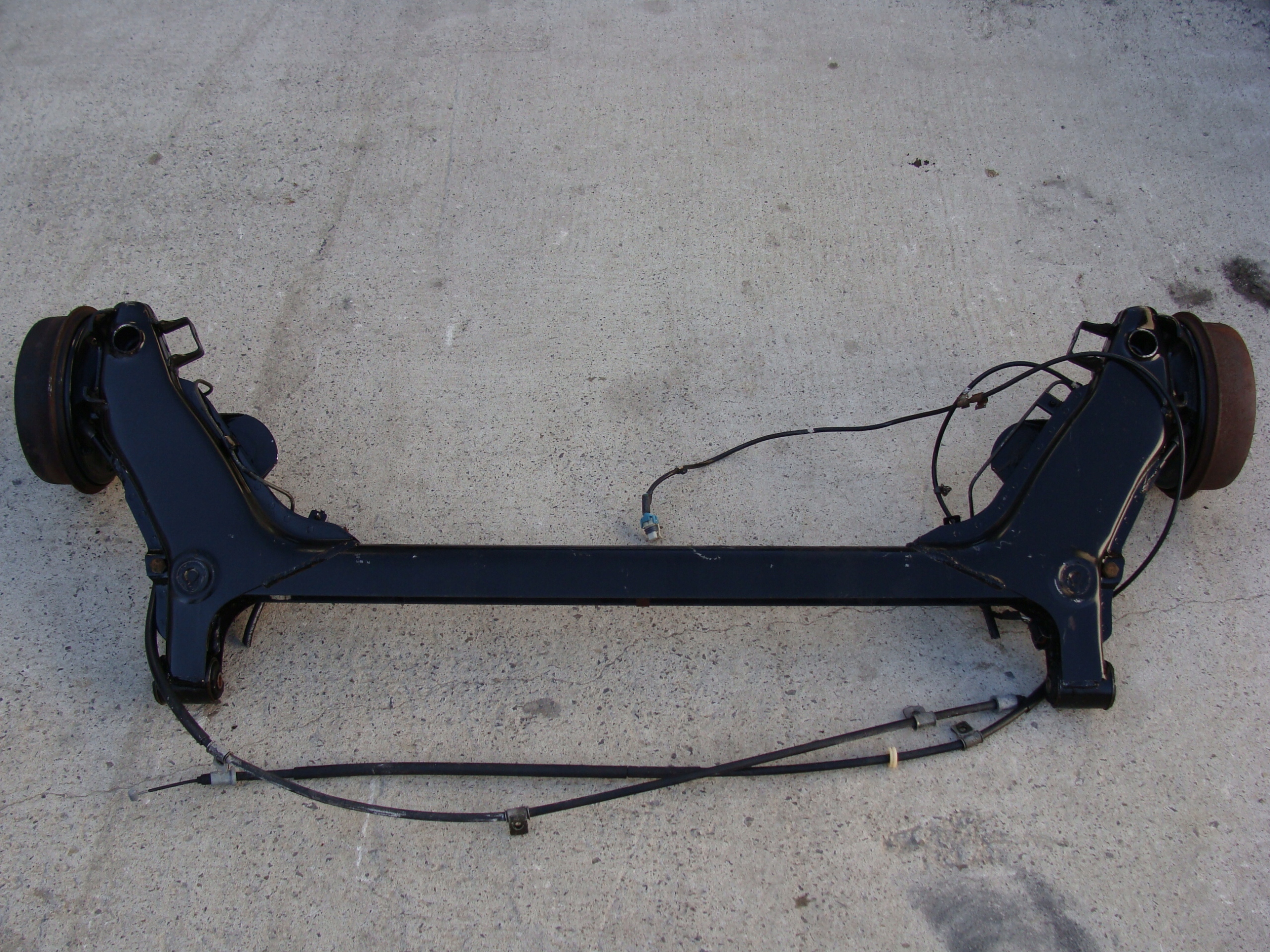 BELKA OŚ TYLNA OPEL CORSA B ABS !! Typ samochodu Samochody osobowe