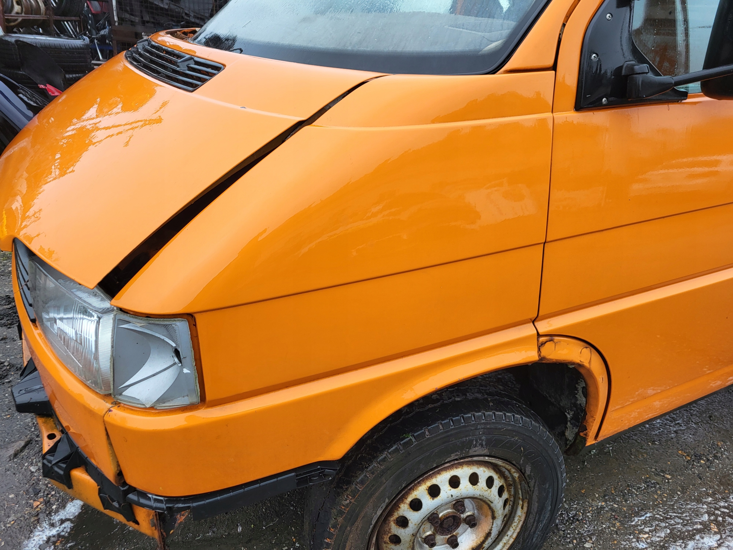 fender left front colour POMARANCZOWY VW TRANSPORTER T4
