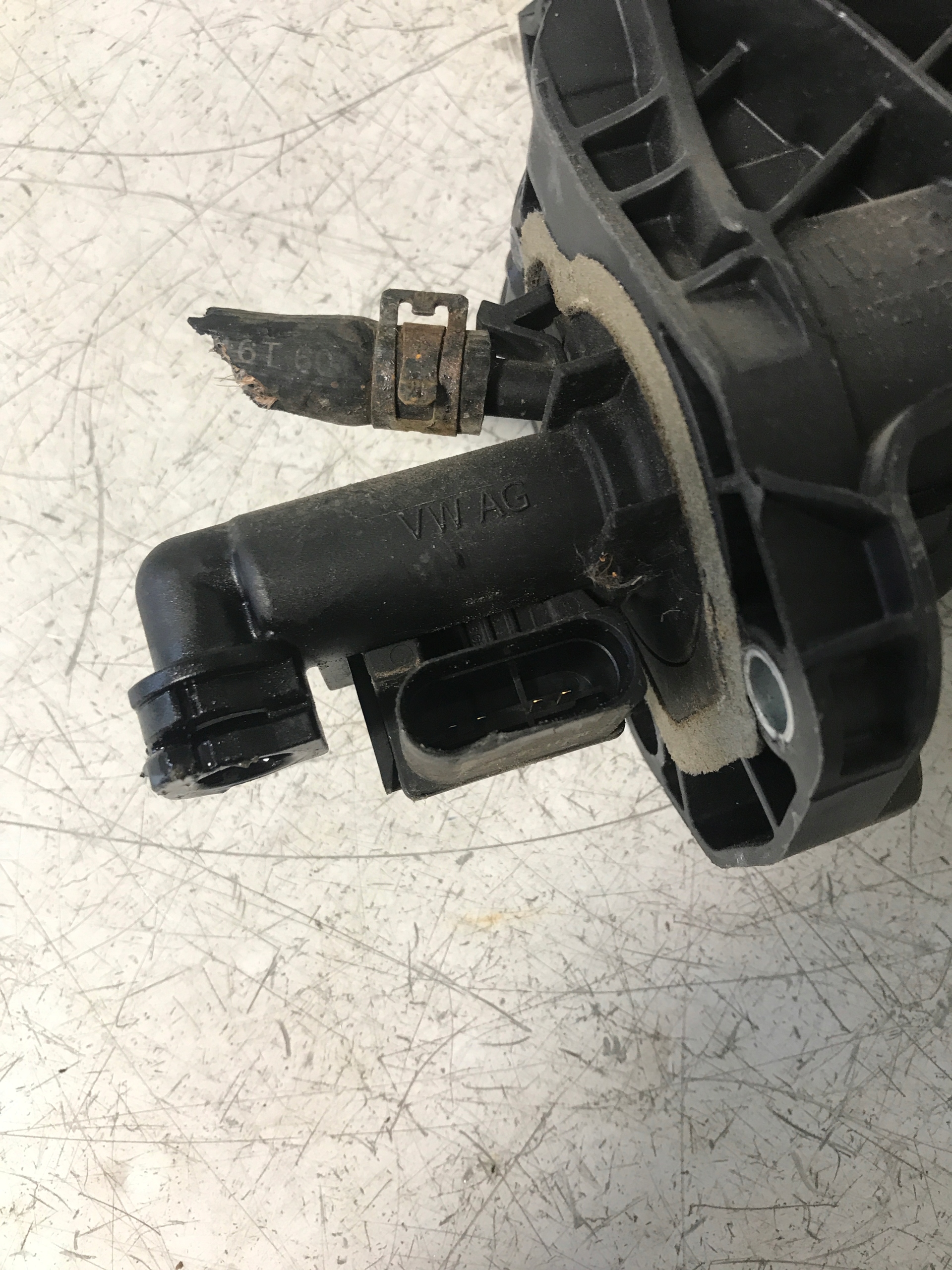 PEDAŁ SPRZĘGŁA VW GOLF V 1K1721059BA Typ samochodu Samochody osobowe