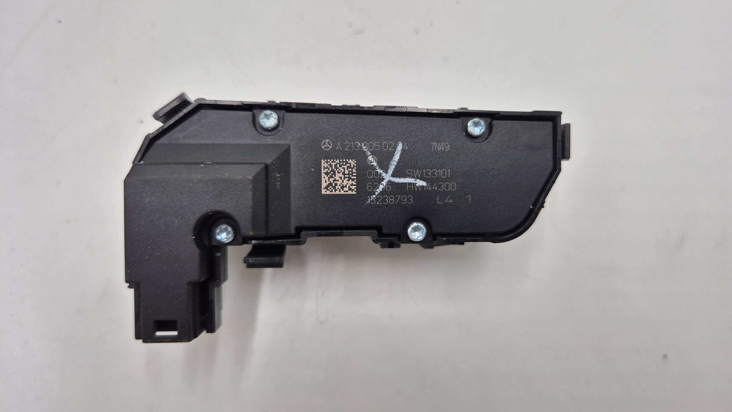 switch GRZANIA seat Mercedes E W213 2139050204 original