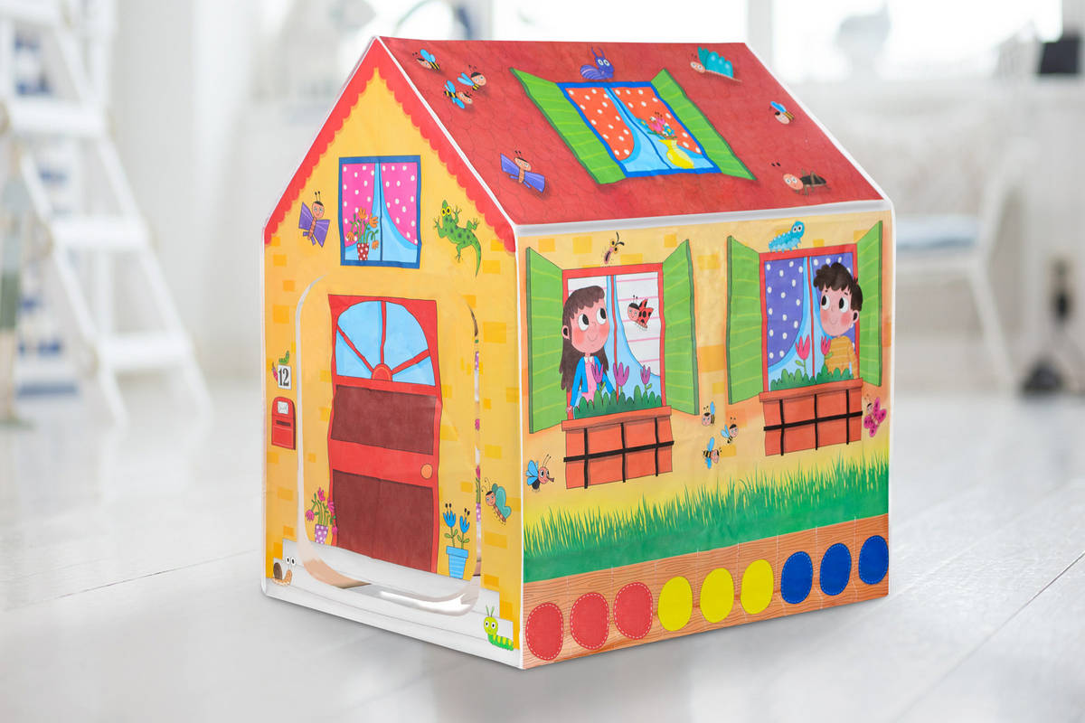 LISCIANI DOM ZABAW MONTESSORI DUŻY DOMEK Bajkowy domek zaprasza do zabawy Wiek dziecka 3 lata +