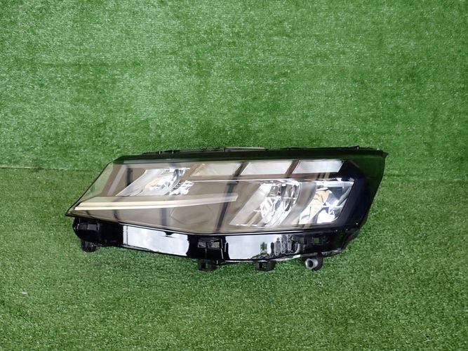 VW T7 FULL LED 21- reflektor left light left