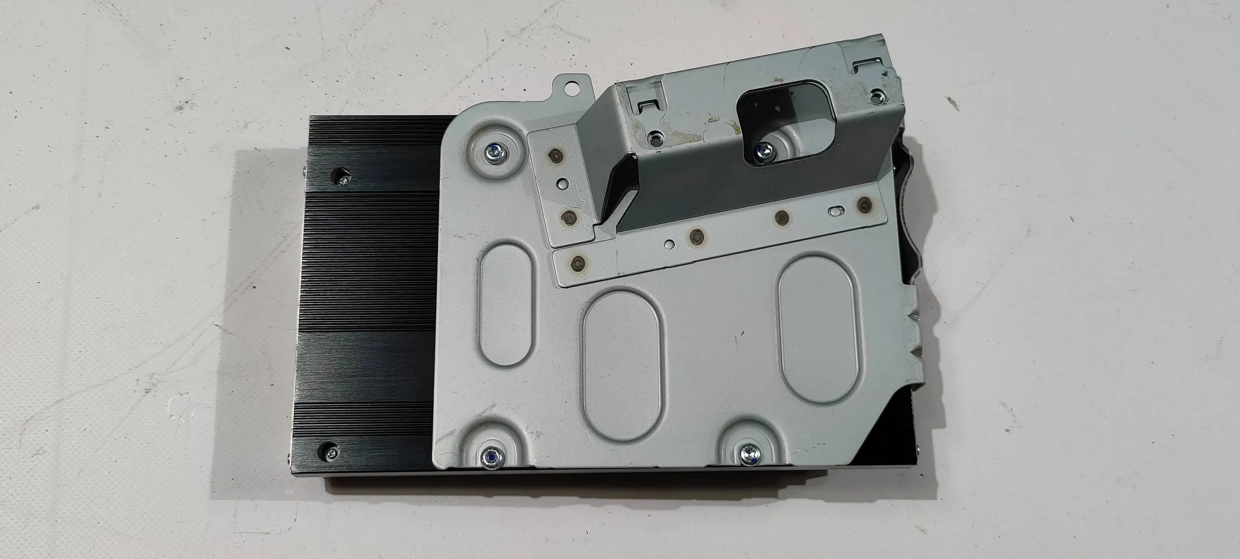 zesilovač audio amplituner Dodge Ram 2009-2019