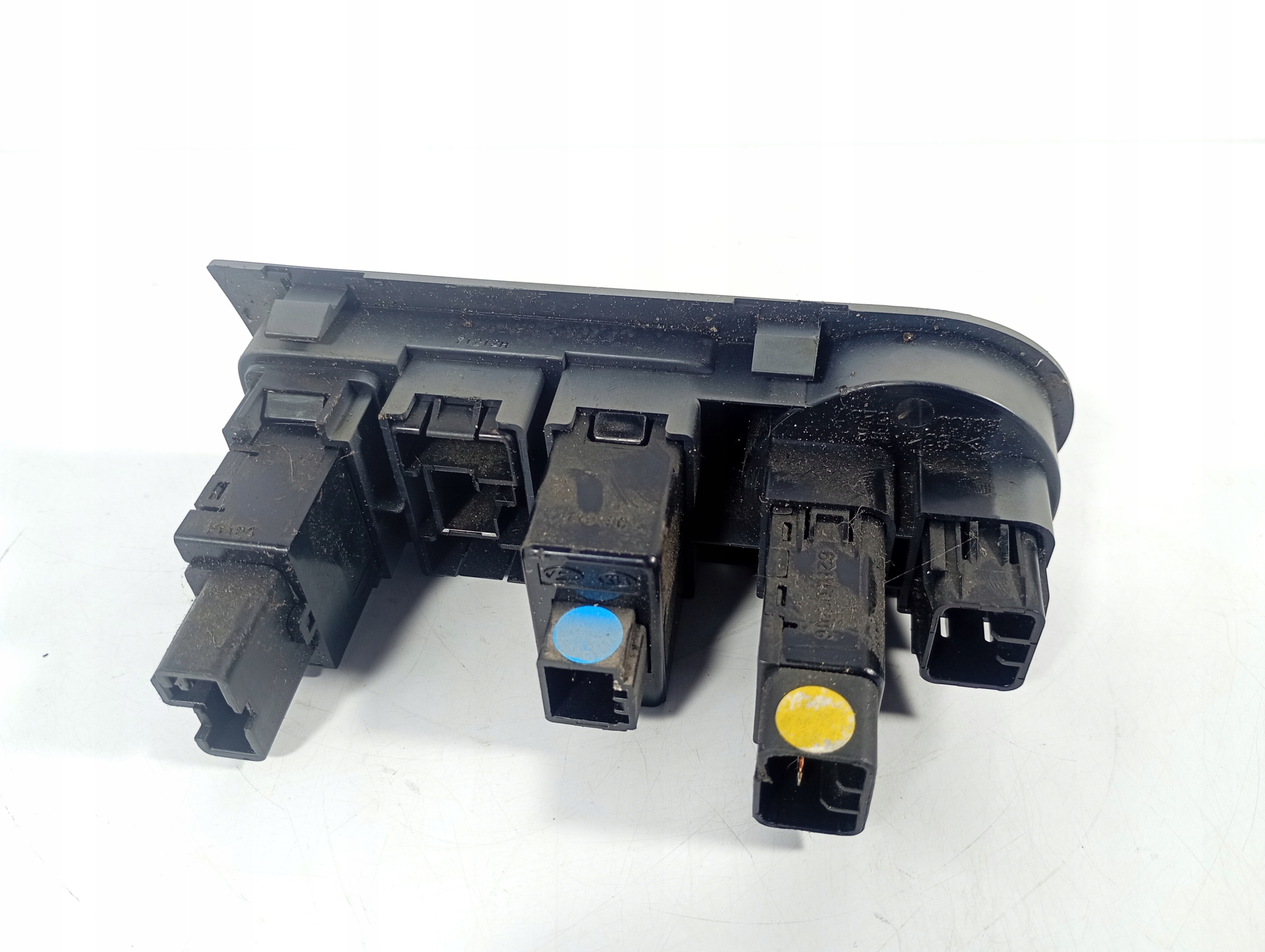 Hyundai H1 HI 07-23 switch switch PANEL PRZYCISKOW OE 933104H000