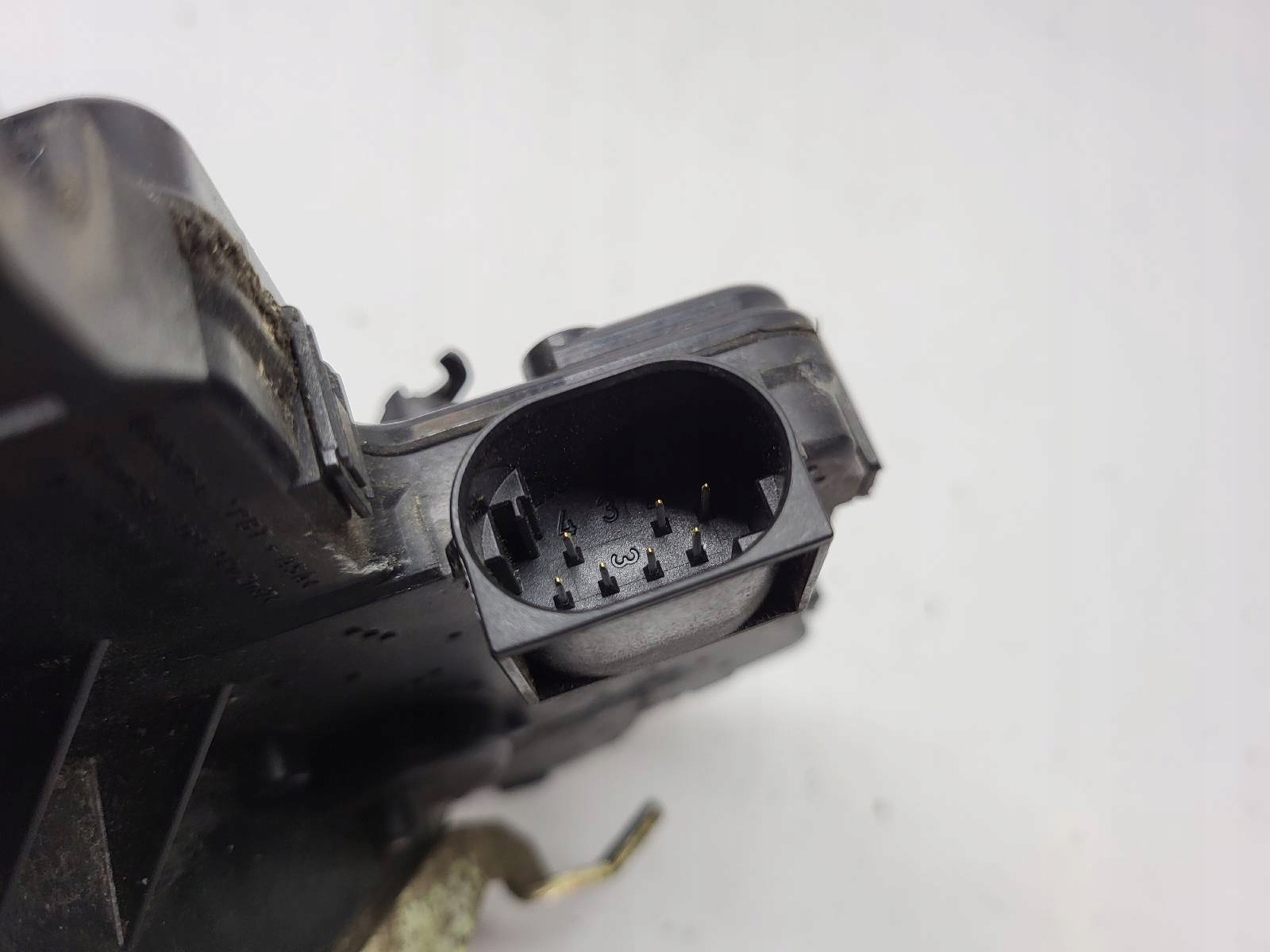 lock door left rear part BMW E46 1.9 7 PIN sedan