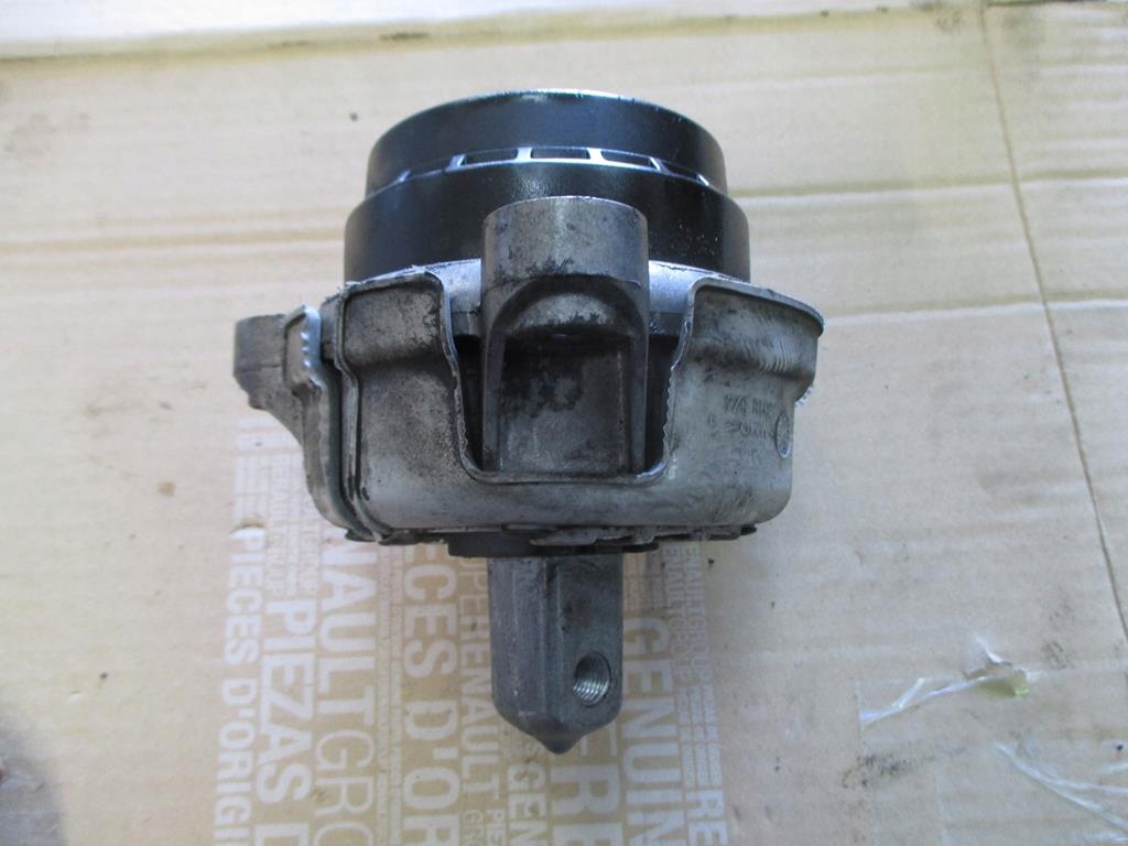 BMW F01 F02 740 PODUSZKA SILNIKA PRAWA 6786292