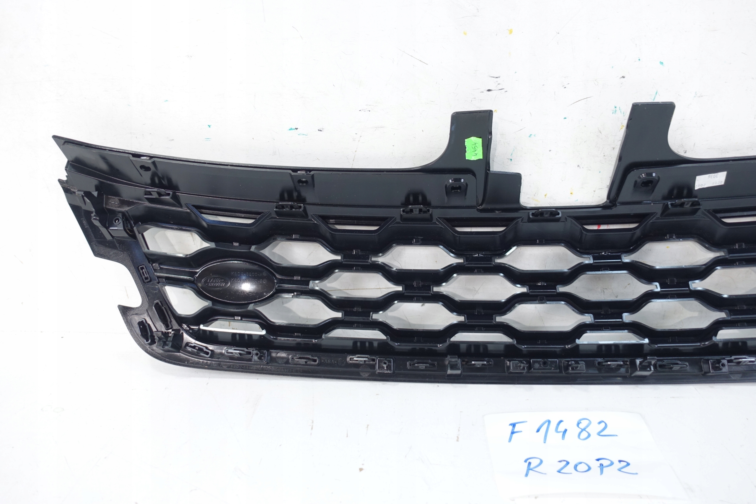 LAND ROVER EVOQUE II 2019- front PREKLADgrill radiator K8D2-8200A K8D2-8200B