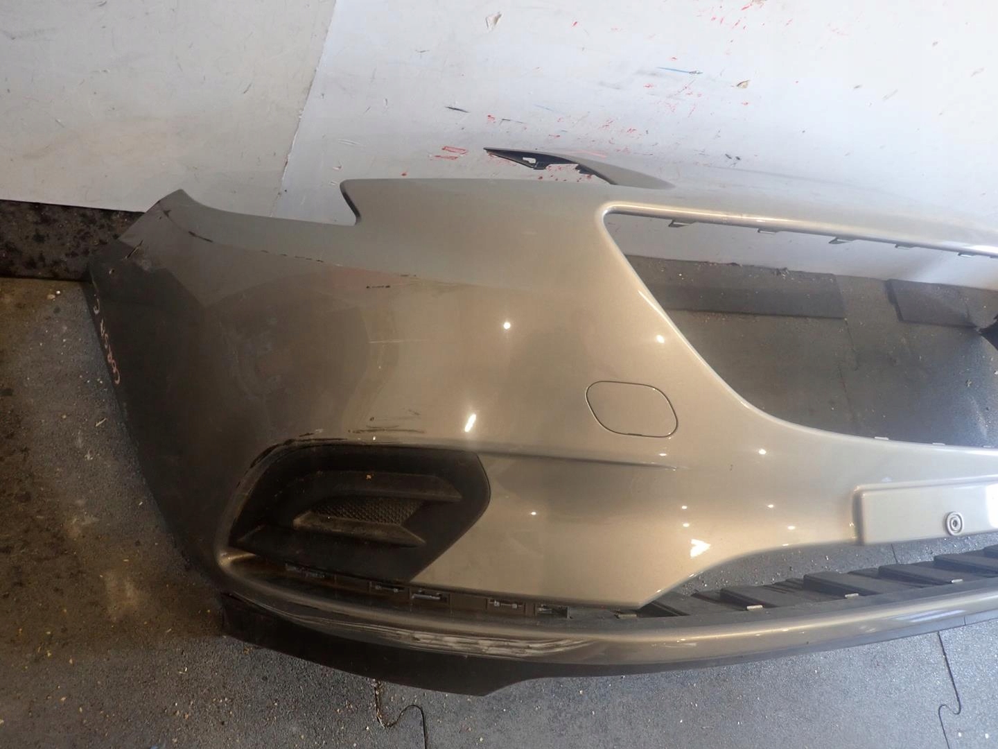 nárazník předek přední OPEL CORSA E 2014- 39003567