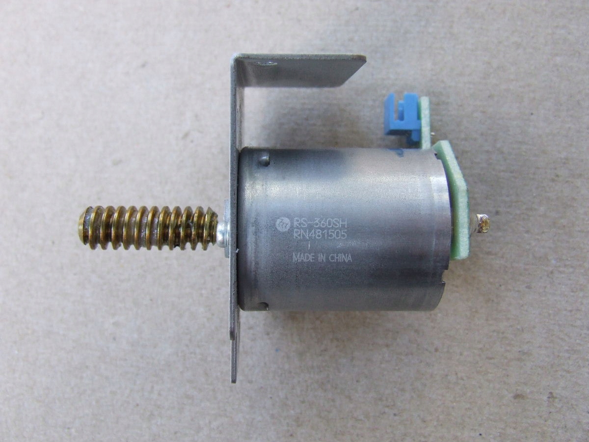 Silnik DC 24V/0,48A
