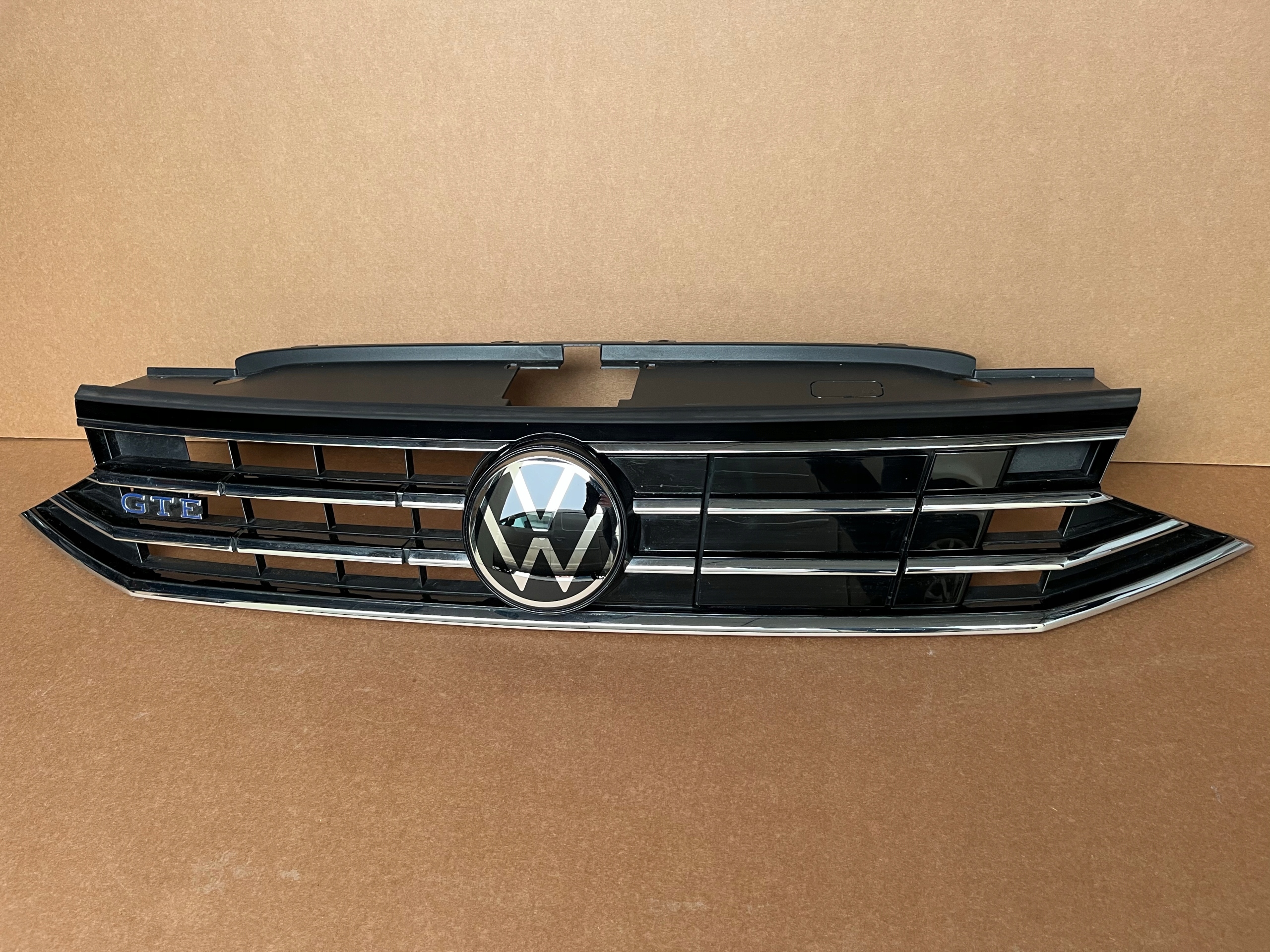 GRILL VW PASSAT B8 LIFT GTE ATRAPA ZDERZAKA VW PASSAT GTE 3G0