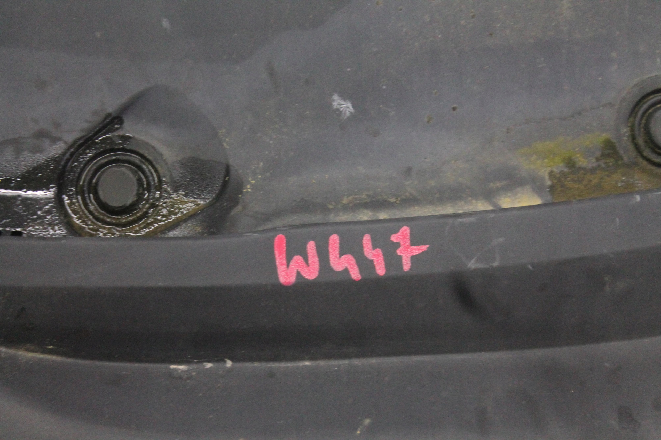 PODSZYBIE PLASTIKOWE GÓRNE A4478301601 MERCEDES VITO W447 14- EUROPA Numer katalogowy części MERCEDES VITO 447 V-KLASA PODSZYBIE A4478301601 EU