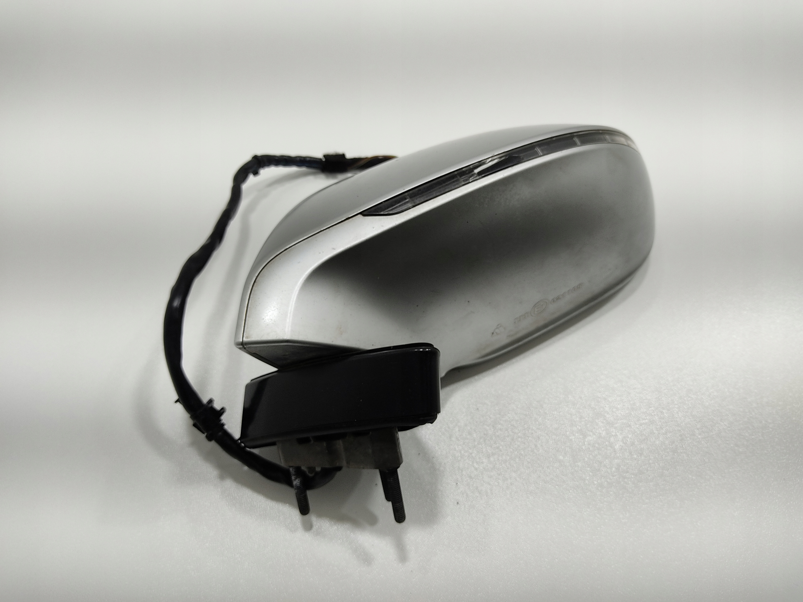 LUSTERKO LEWE ELEKTRYCZNE AUDI A7 RS7 4G 16 PIN 14+2 EUROPA 2010-2014 Typ samochodu Samochody osobowe