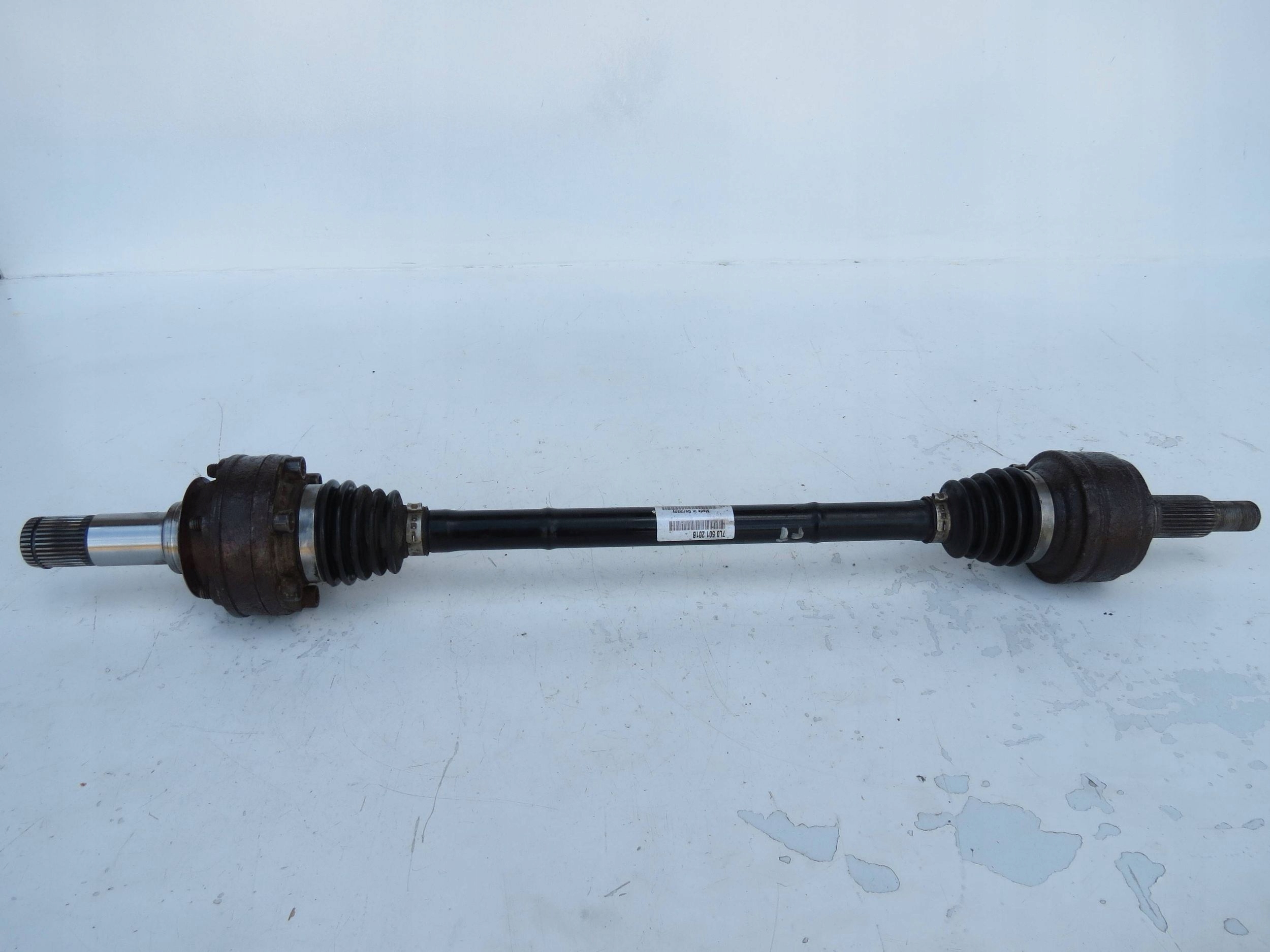 semi-axis rear left PORSCHE CAYENNE and 7L5 7L0501201B