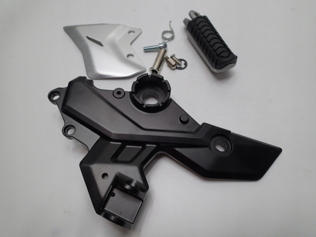 Kawasaki Z650 Ninja 650 Set Pravý řidičský přední komplet podnožek