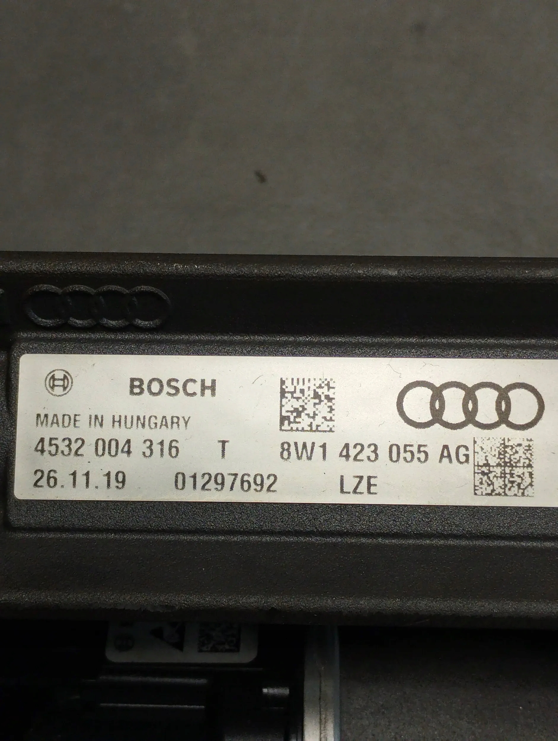 Audi A4 B9 2019 servo control 8W1423055AG