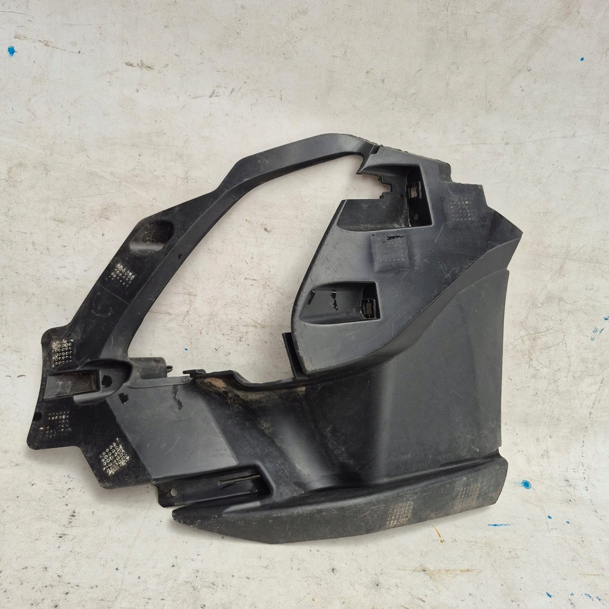 FORD FOCUS MK4 IV 18- bumper bracket left front JX7B-17E889-B