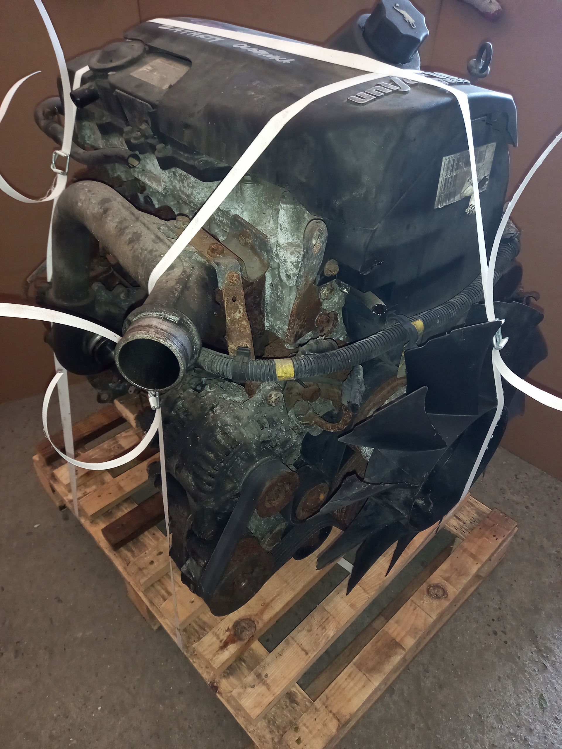 engine 2.3HPI F1AE0481B IVECO DAILY III complete + nozzles ALE PRZYTARTY