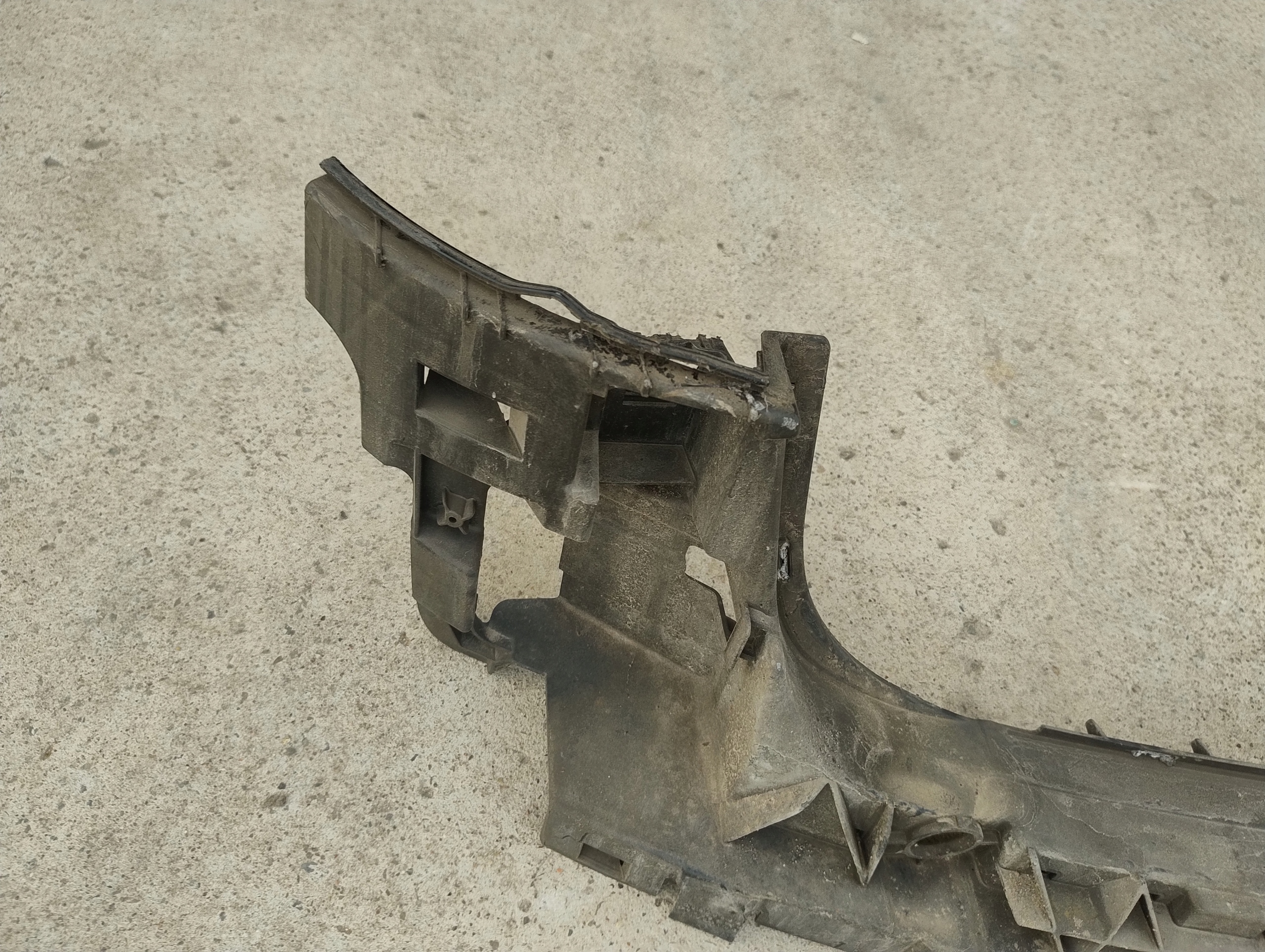 holder support pillar bumper rear part Audi A4 B8 KOMBI 8K9807385D