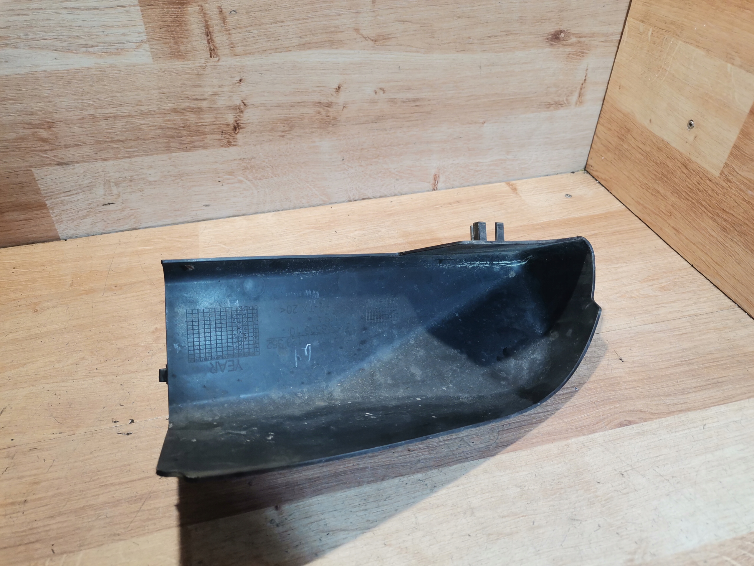 drain intake tube air duct right 7123352 BMW X5 E53