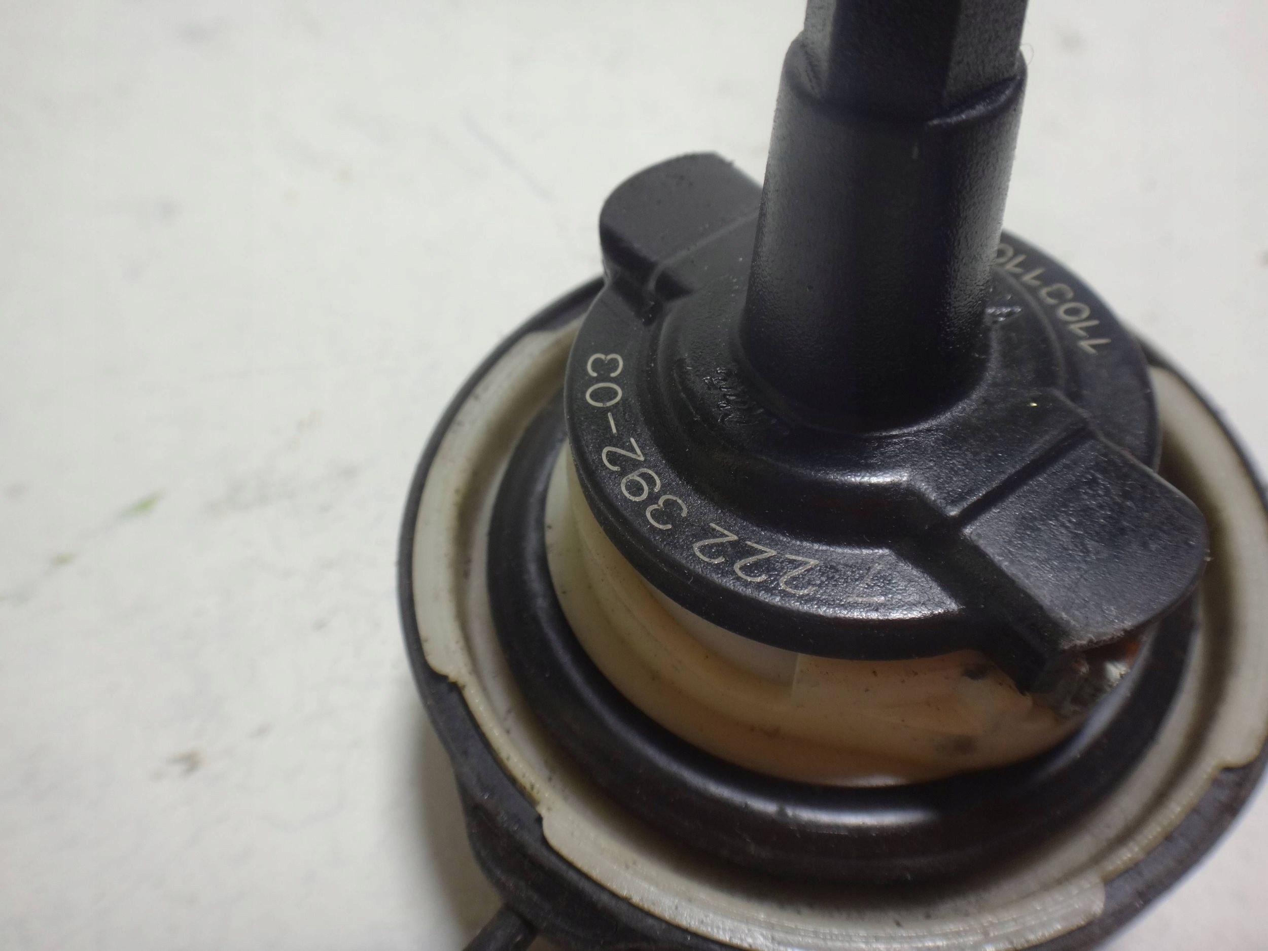 KOREK PALIWA DO BMW E60 G30 F01 E84 MINI R56 R55 R60 B47 N47 7222392 Typ samochodu Samochody osobowe