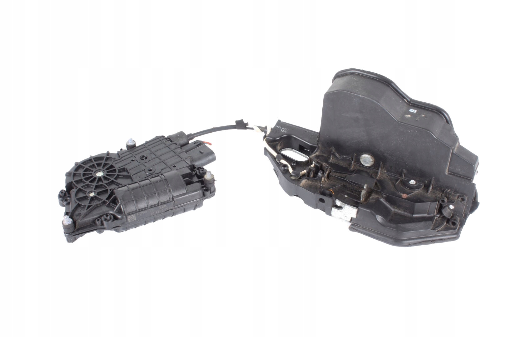 51217185691 - ЗАМОК ПЕРЕДНЕЙ ПРАВОЙ ДВЕРИ SOFT CLOSE BMW UK