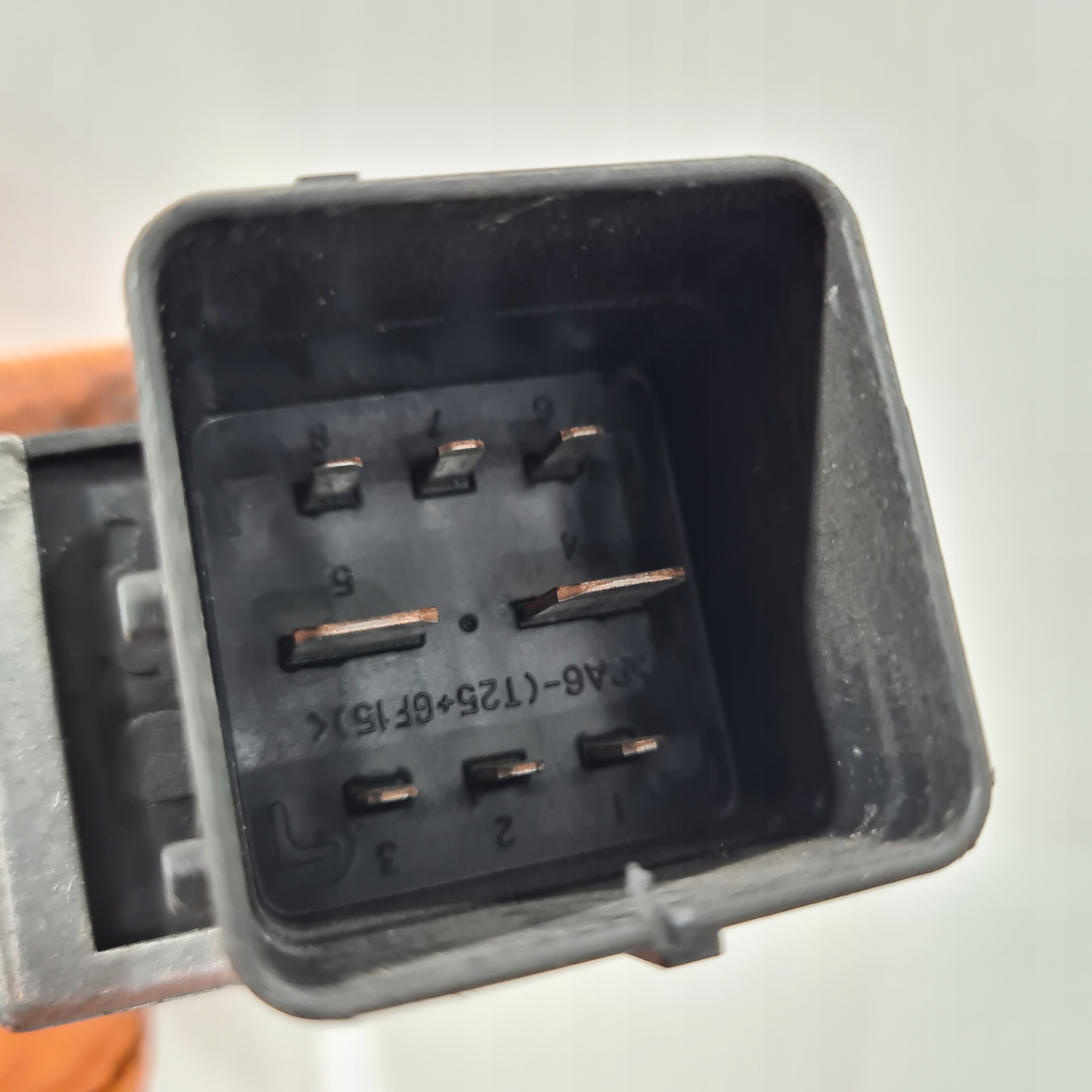 relay plugs ZAROWYCH RENAULT 110678071R