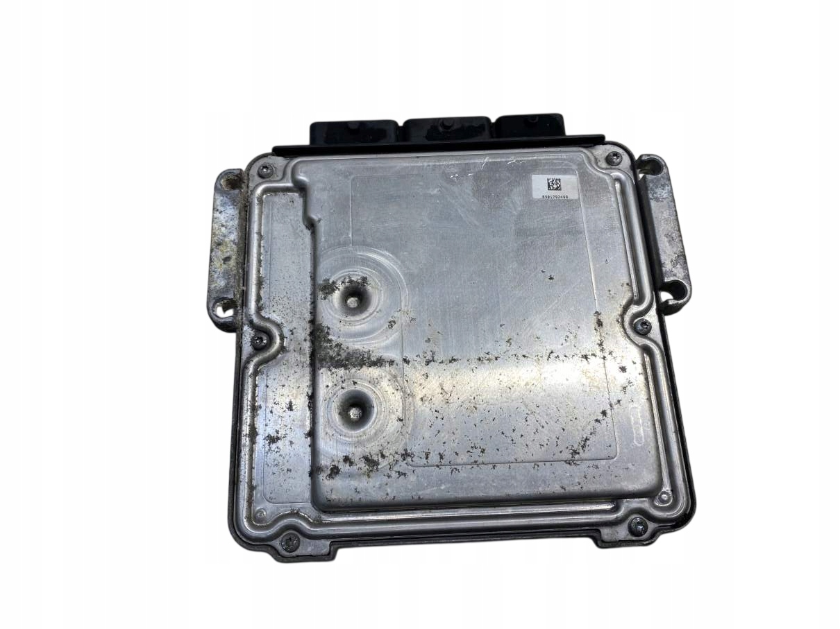 control unit of the engine LAGUNA III 2.0 DCI 0281014646 8200726880