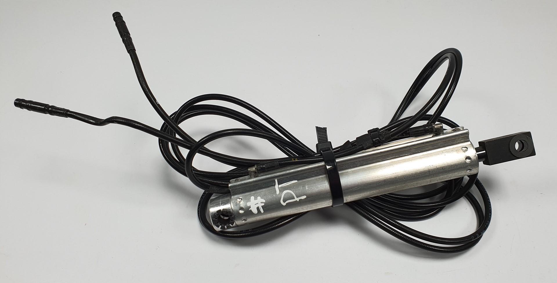 SIŁOWNIK TELESKOP DACHU PRAWY MERCEDES W207 CABRIO