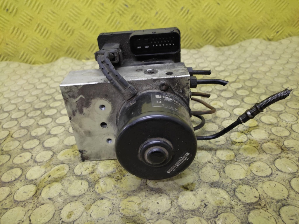SEAT LEON i pumpa ABS 1J0614217E