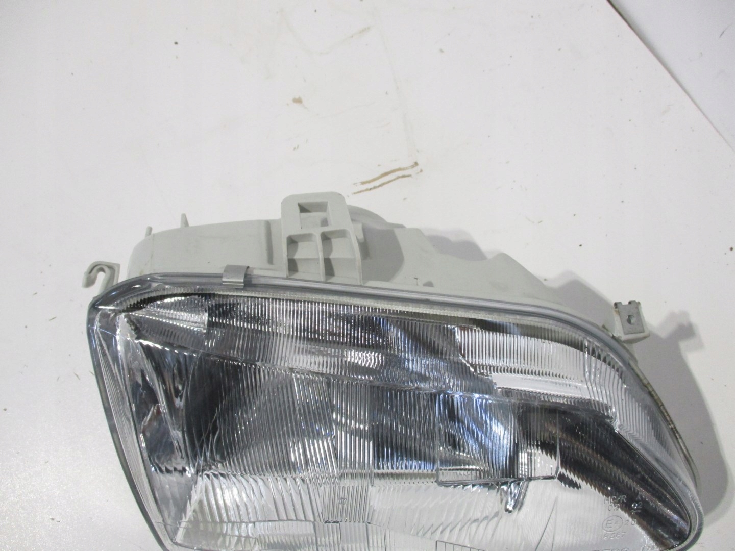 light right RENAULT MEGANE and 1 95R front