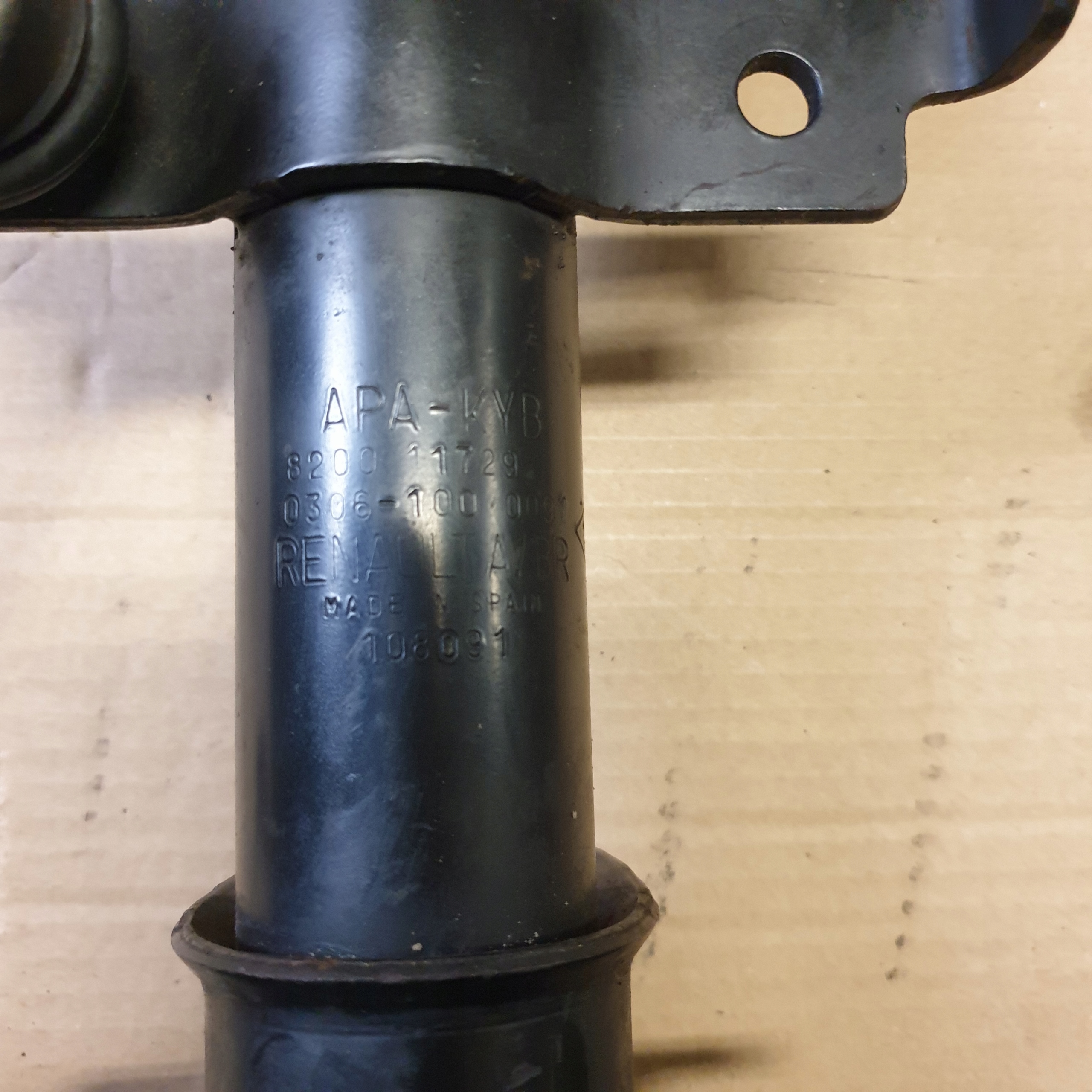 shock absorber front RENAULT OE 820011729