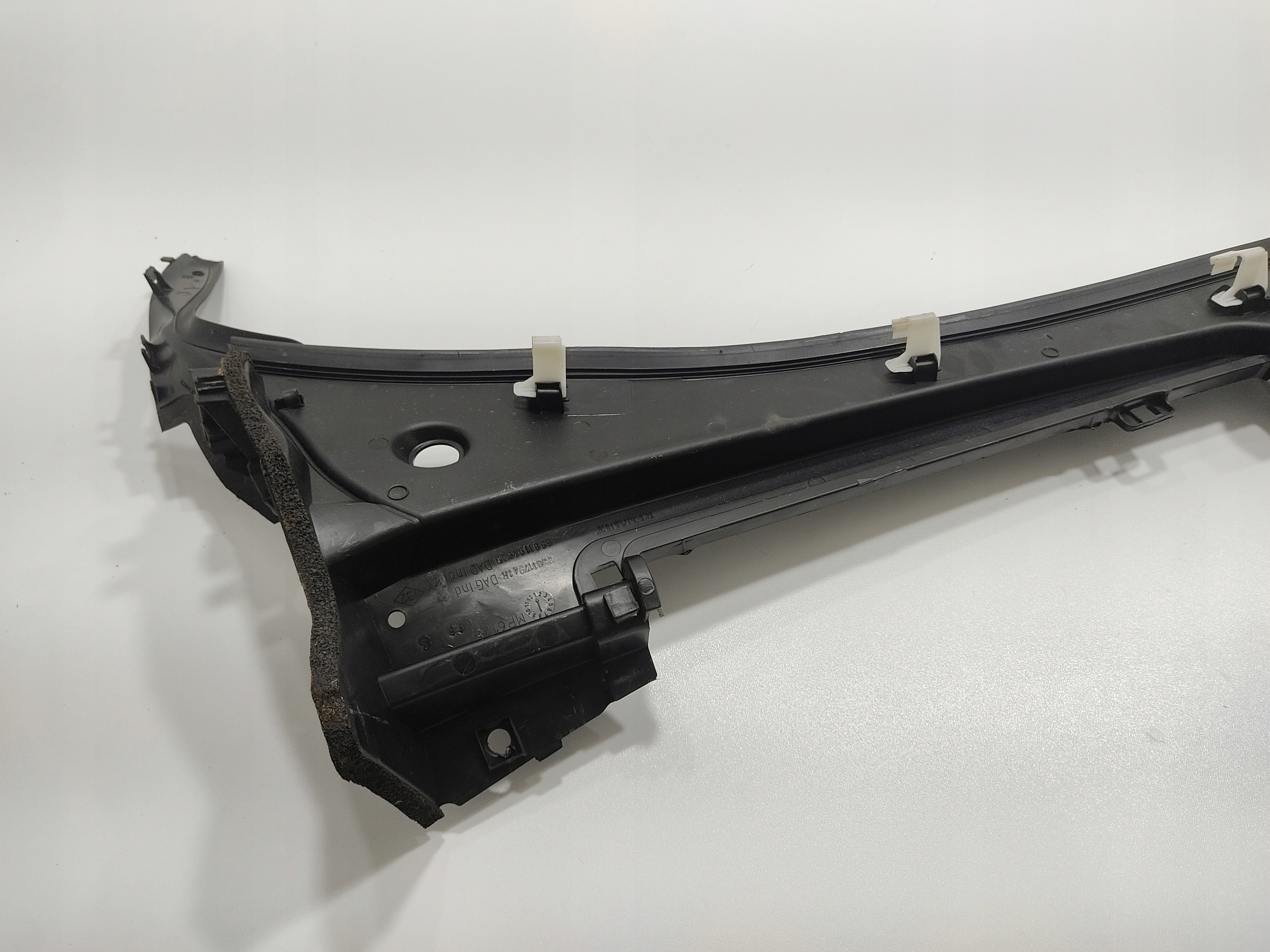 PODSZYBIE GÓRNE PLASTIK RENAULT KANGOO III 668117941R 2014-2020 LIFT EUROPA Wersja Europejska