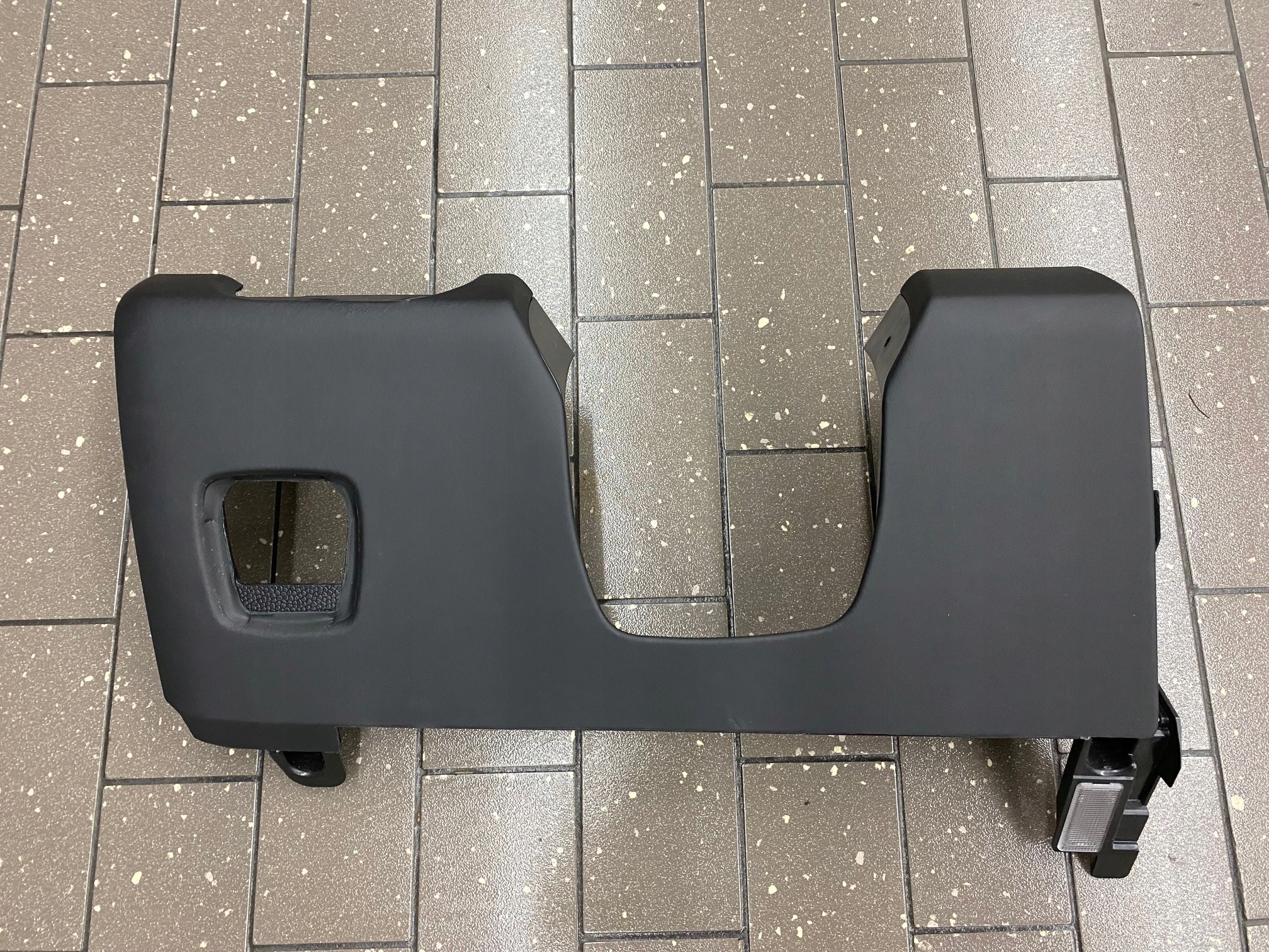 ЗАХИСТ ТОРПЕДИ ЛІВА ВОДІЯ PORSCHE 982 718 BOXST