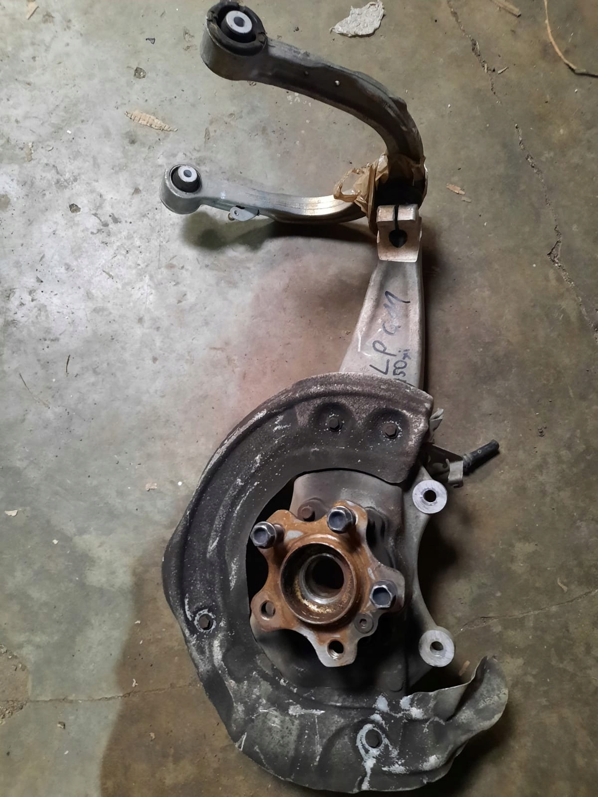 sususpension left front BMW G11 G12 XD XI 1