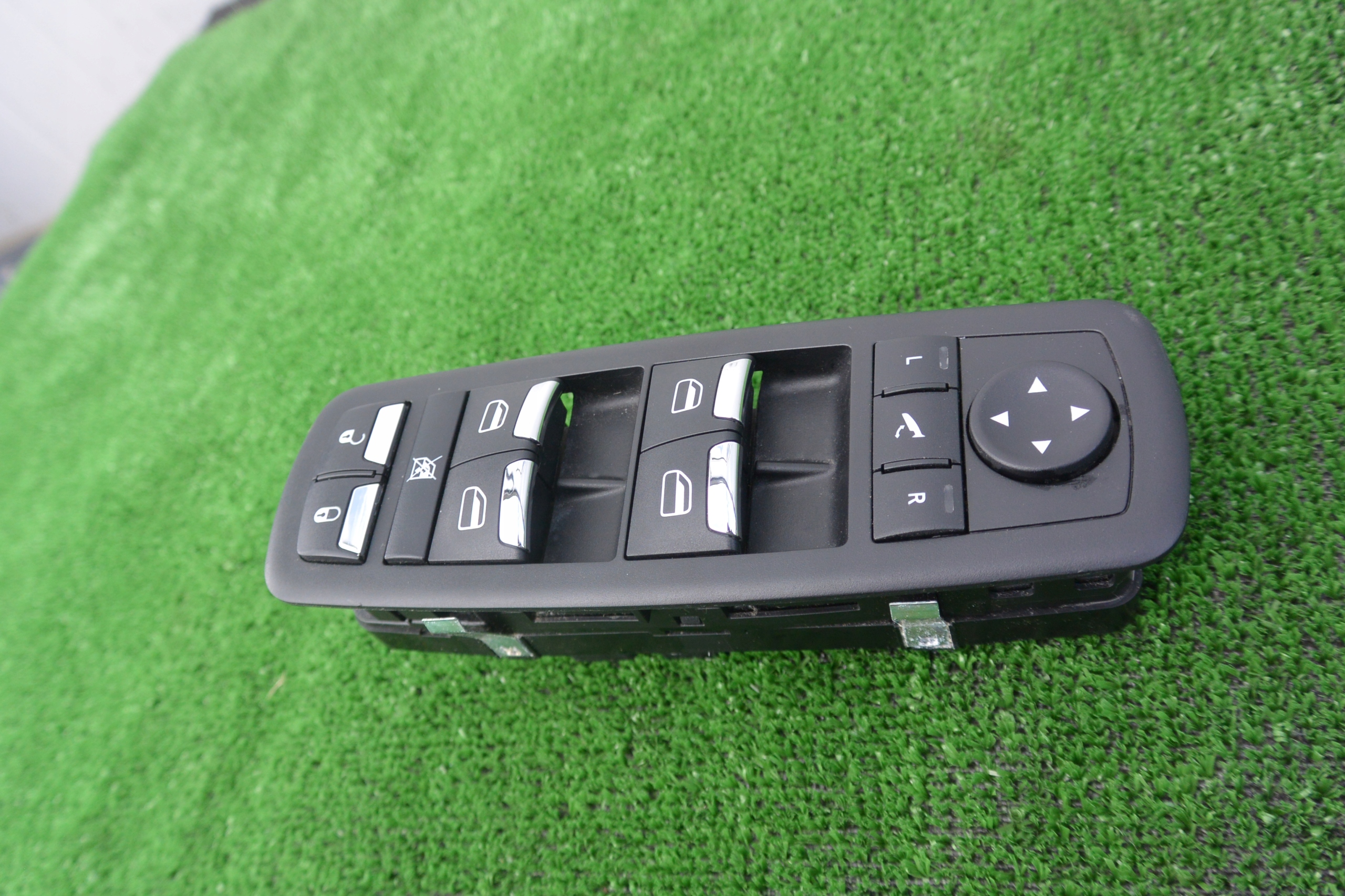 PANEL control of the window MASERATI QUATTROPORTE VI